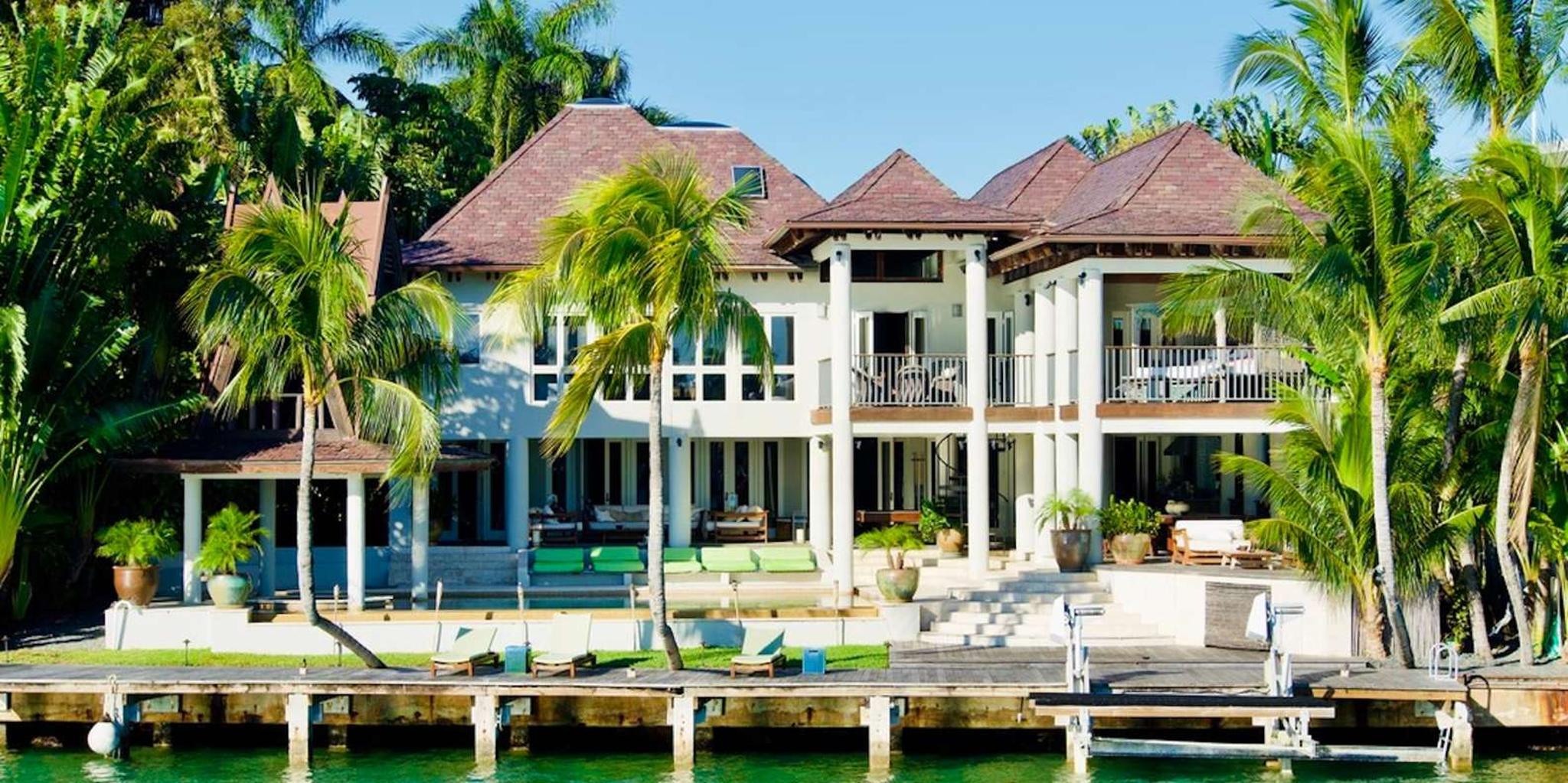 Miami Pirate Boat Tour: Skyline & Millionaire Homes - Image 3