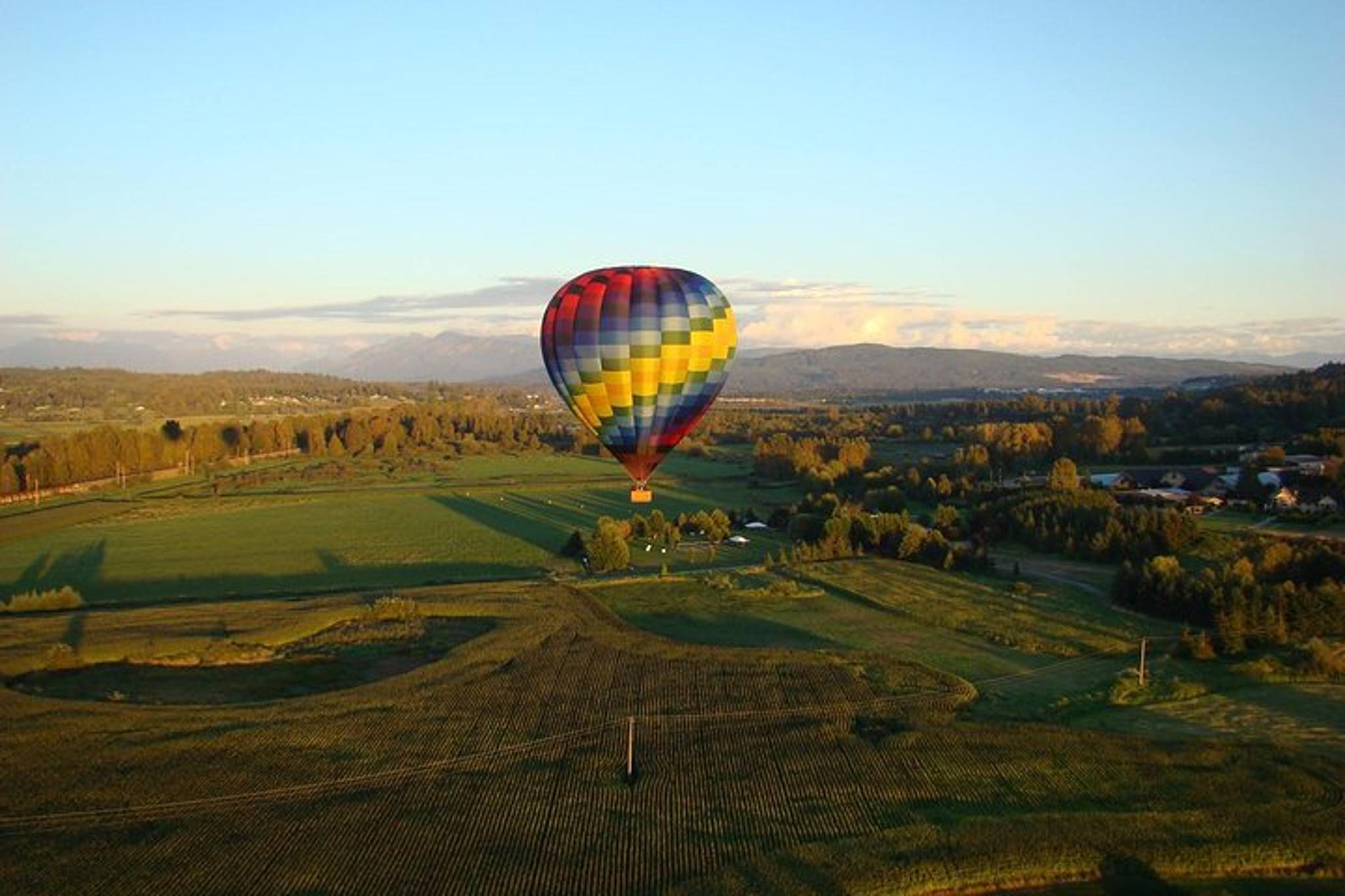 Snohomish Sunrise Hot Air Balloon Ride - Image 1