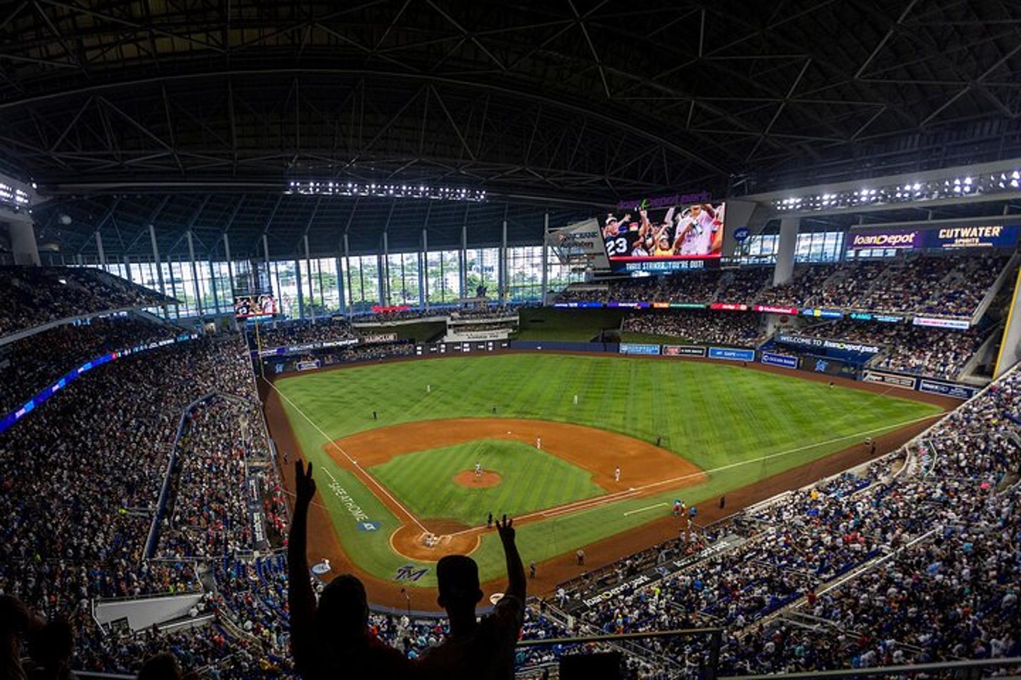 Miami Stadium Tour of LoanDepot Park - Image 3