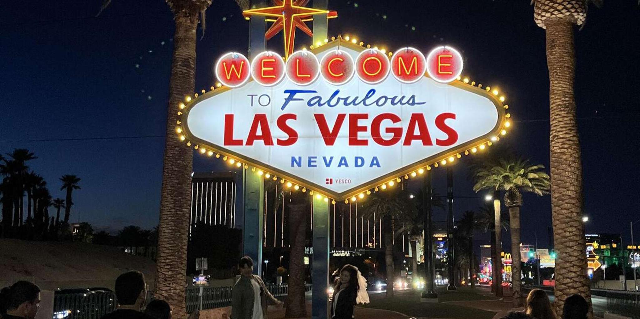 Las Vegas Night Tour in a Mercedes Sprinter Limo - Image 1