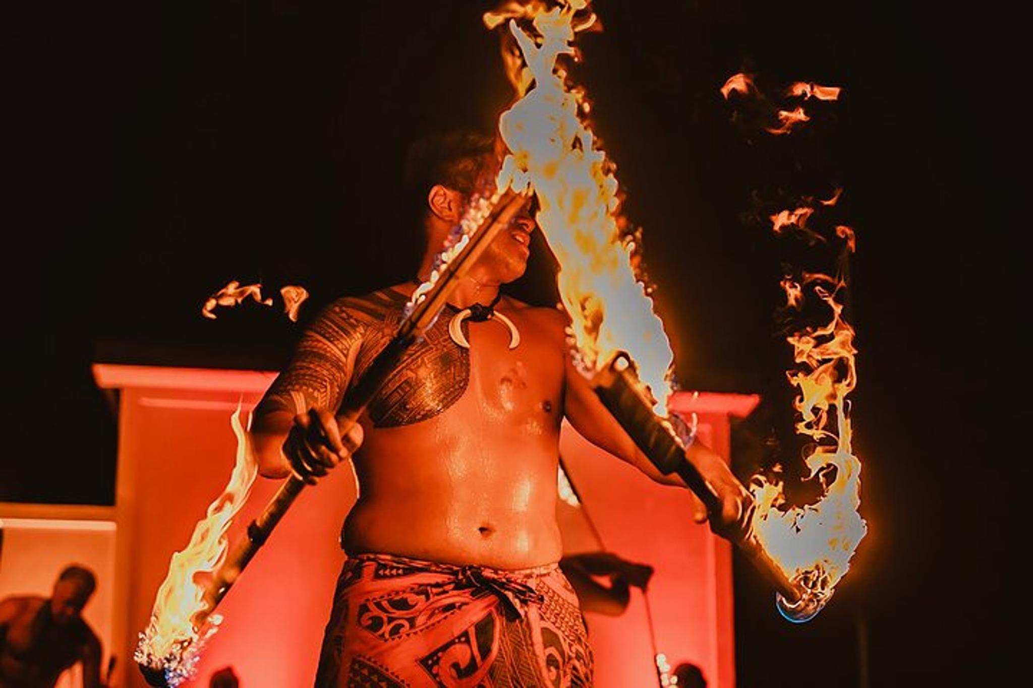 Kauai Fire Show and Dinner