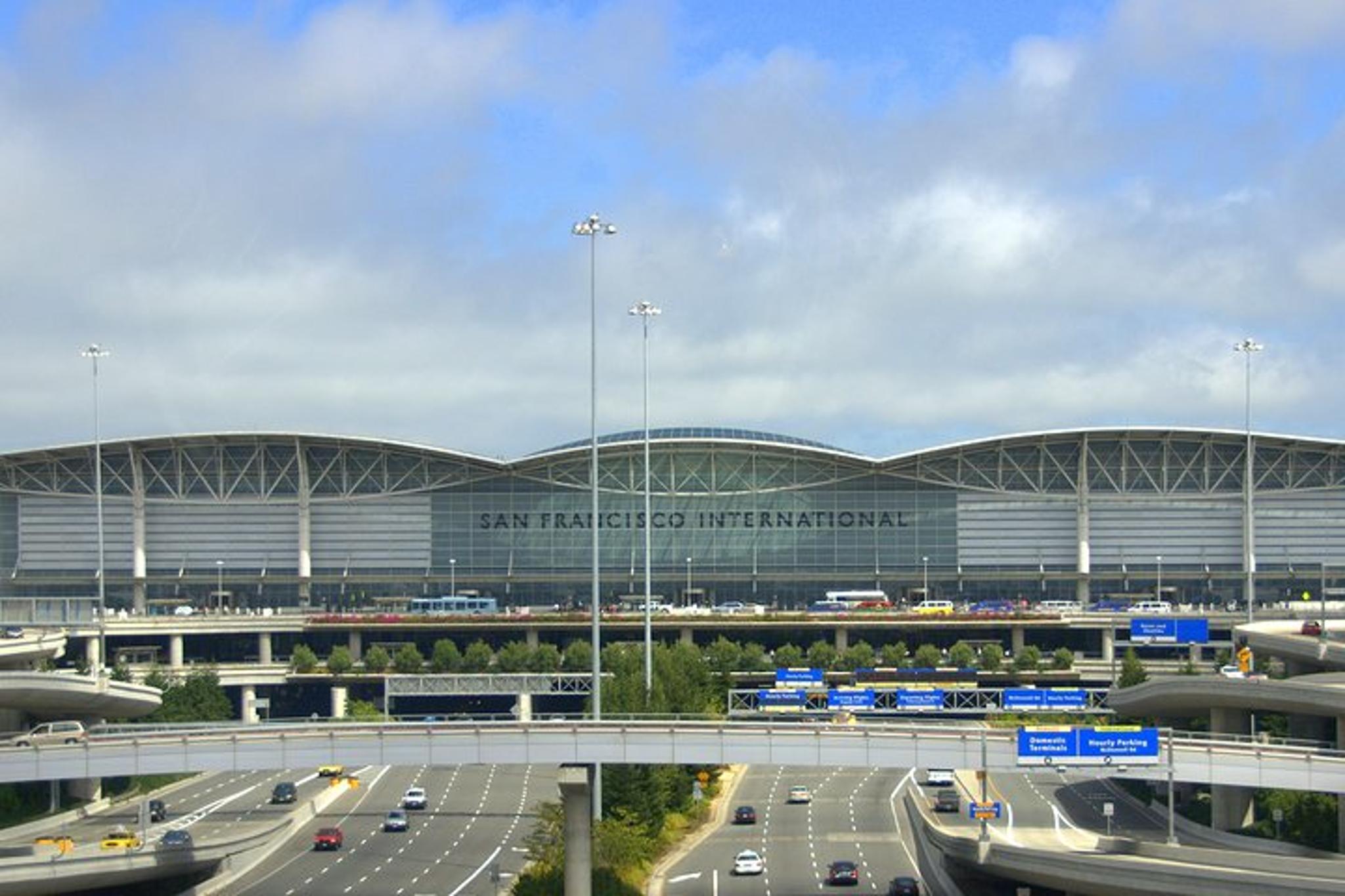 San Francisco Private Transfer: Hotel or Airport - Image 1