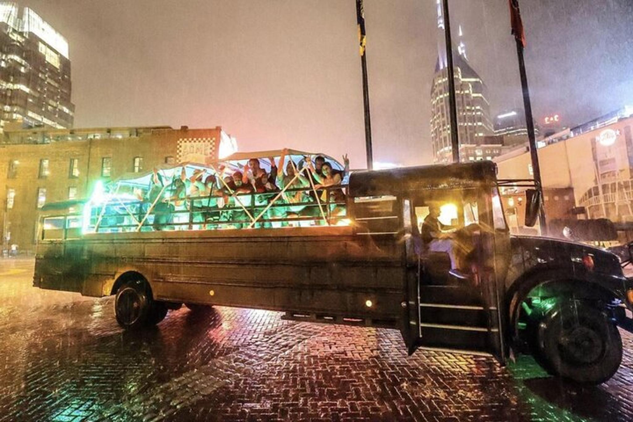 Nashville Party Bus Tour - Image 3