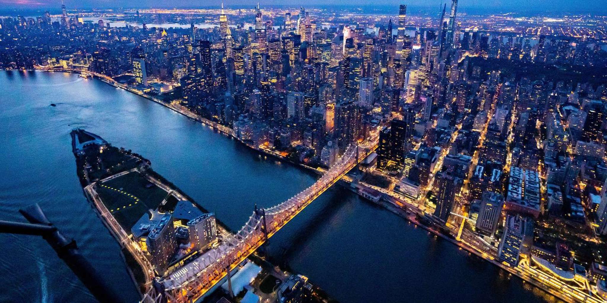 New York City Private Helicopter Tour for Couples - Image 5