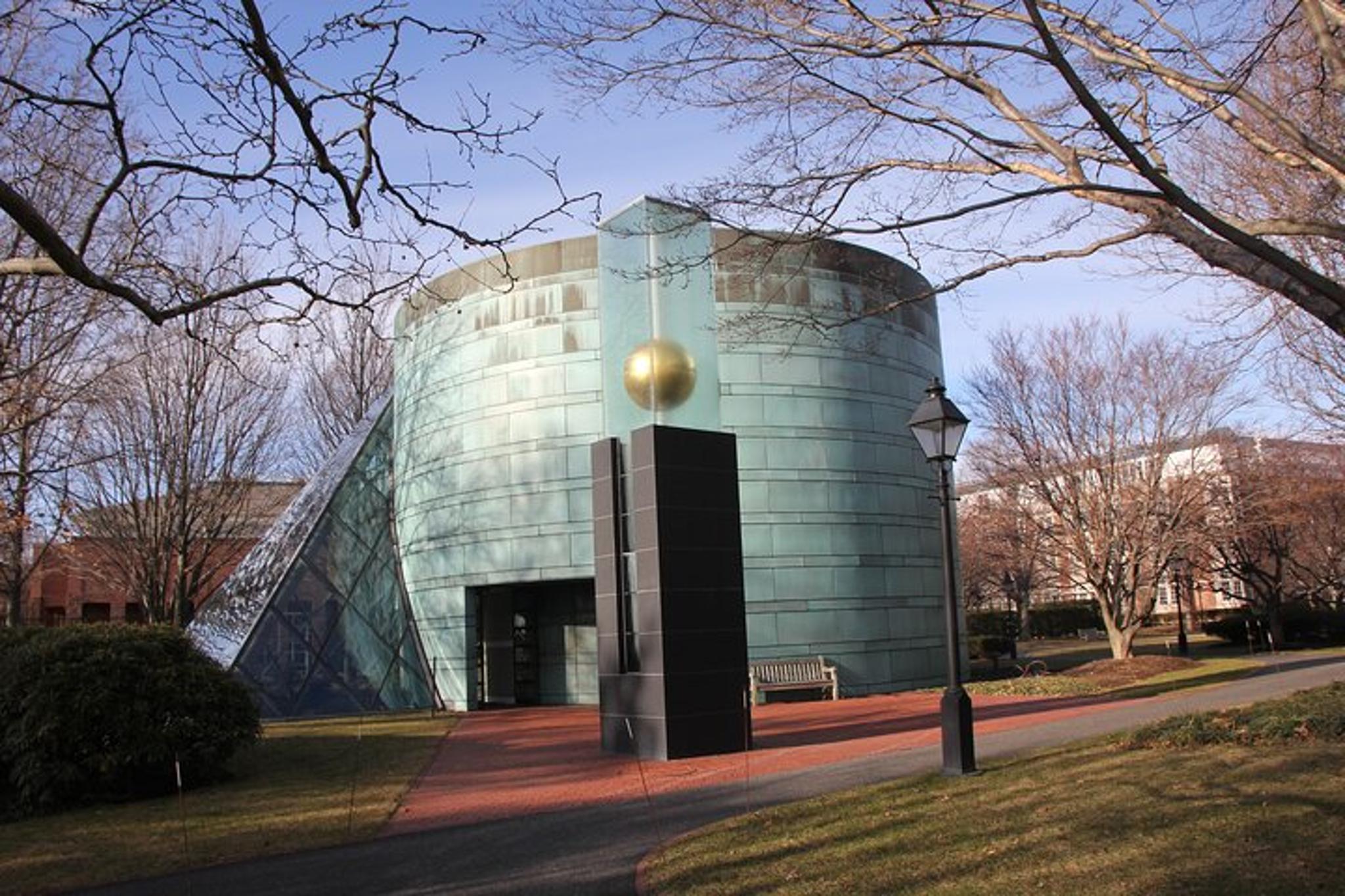 Cambridge Harvard Business School Tour 70 min - Image 2
