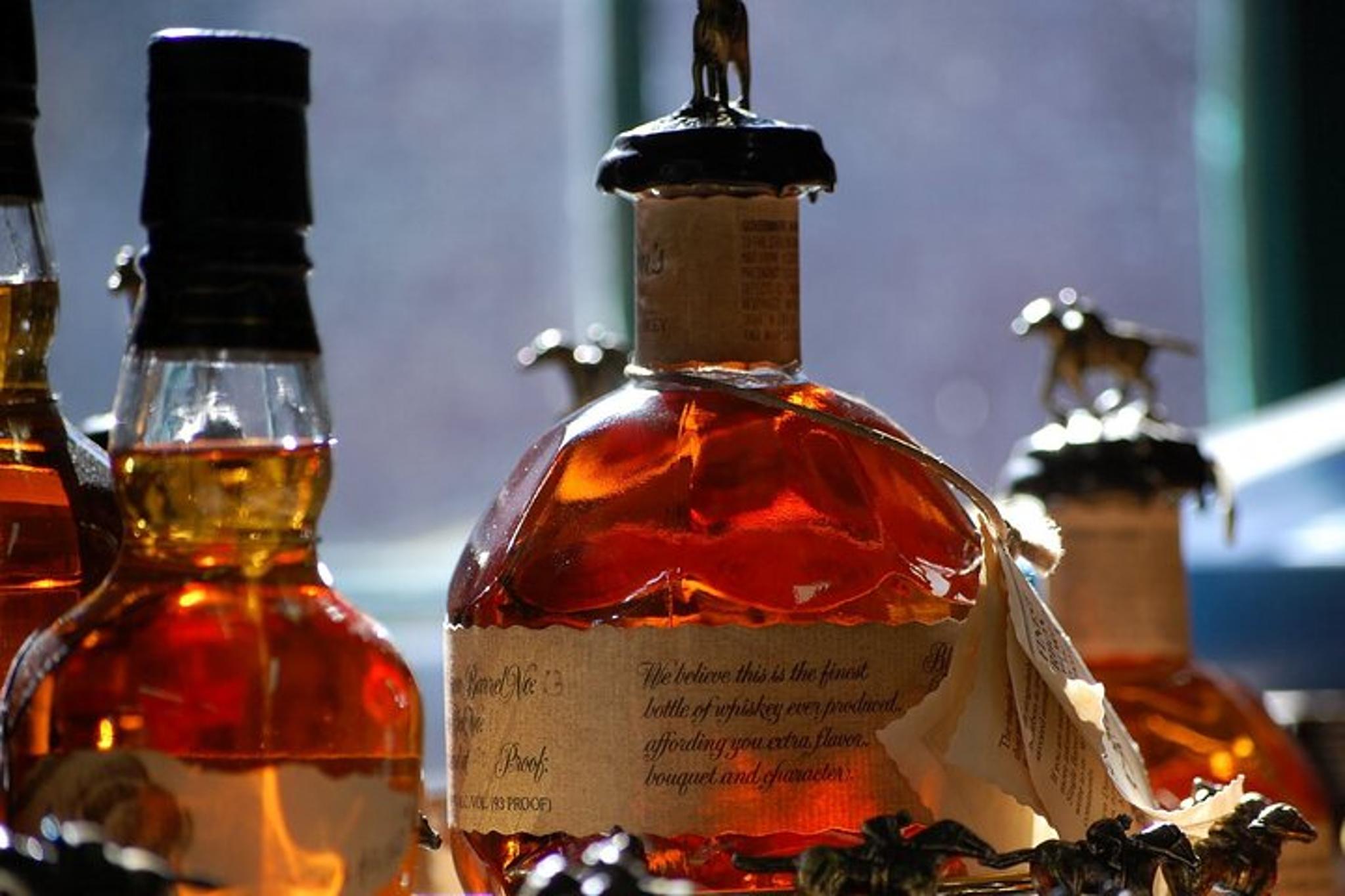 Louisville Bourbon Tasting Experience - Image 1