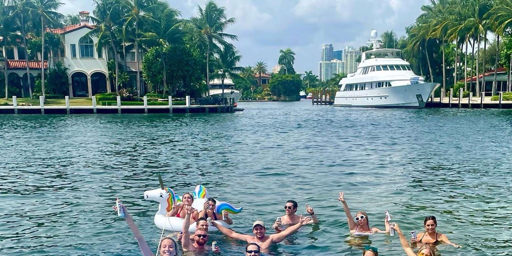 Fort Lauderdale Boat Tour to Sandbar - Image 3