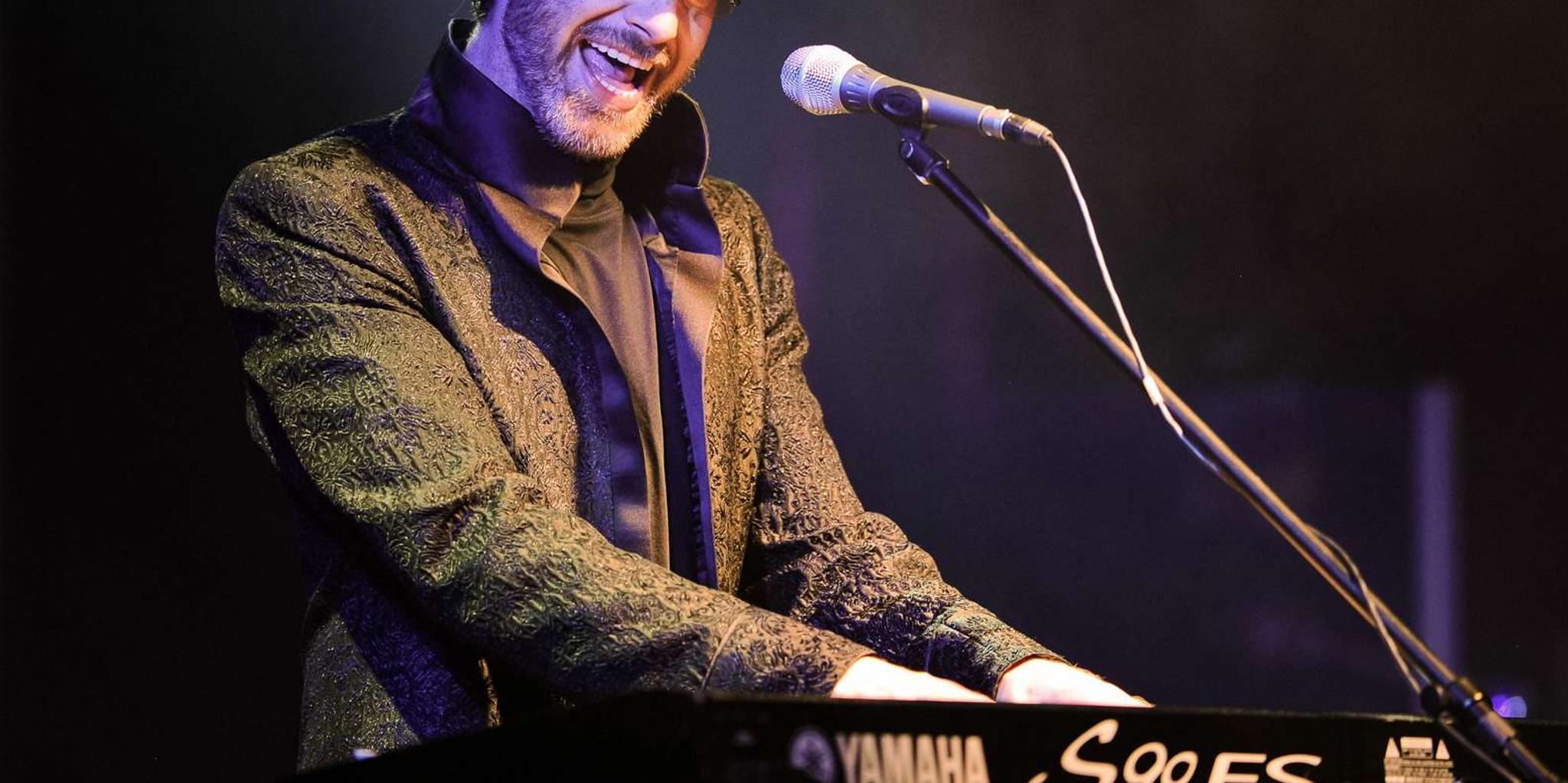 Las Vegas Australian Bee Gees Show at Excalibur Hotel 1.5 hr - Image 5