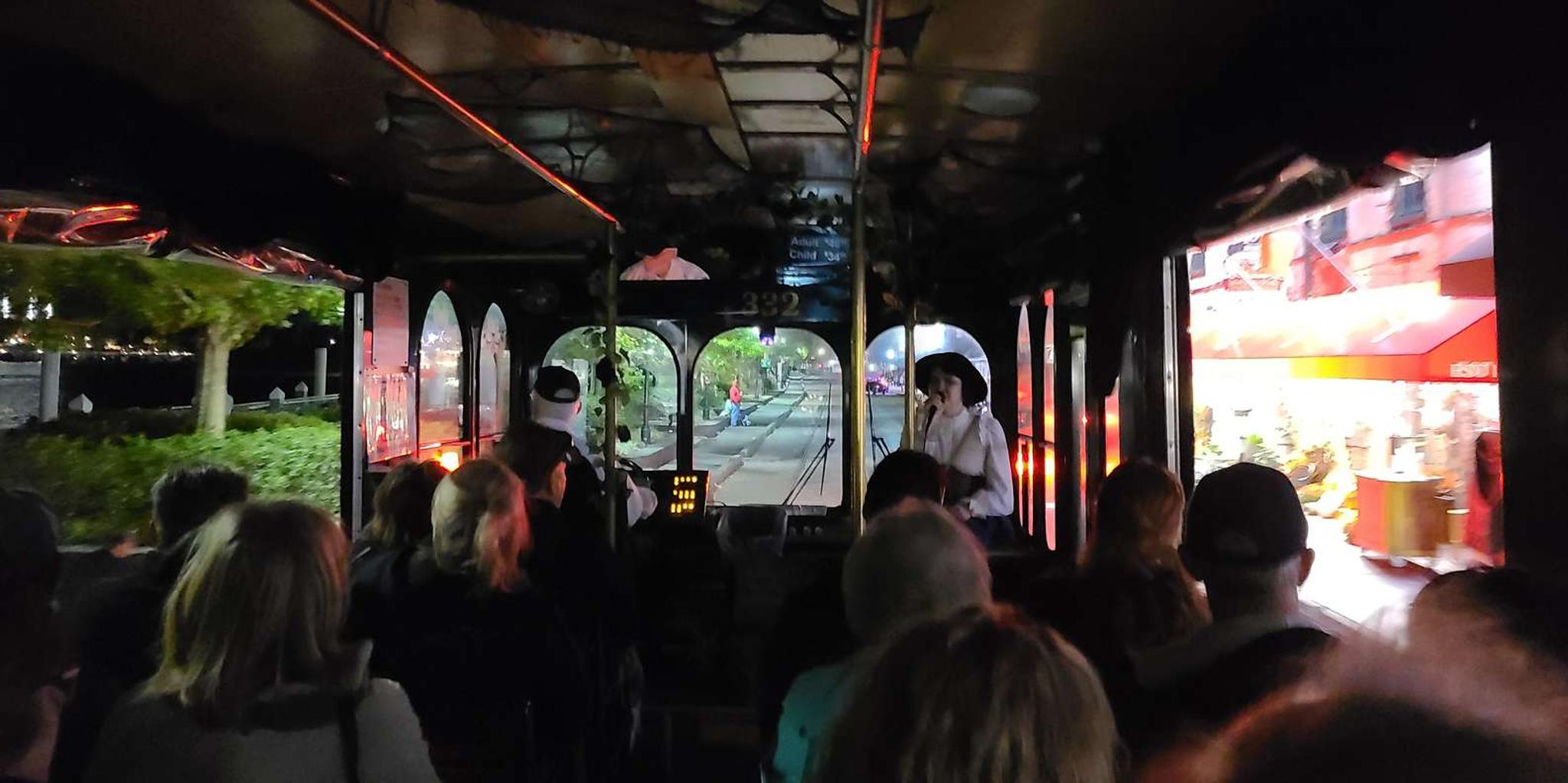 Savannah Ghosts and Gravestones Trolley Tour - Image 6