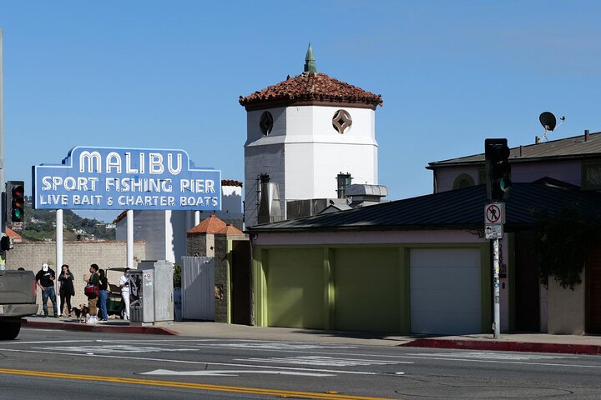 Los Angeles Mulholland Drive and Santa Monica Tour - Image 6