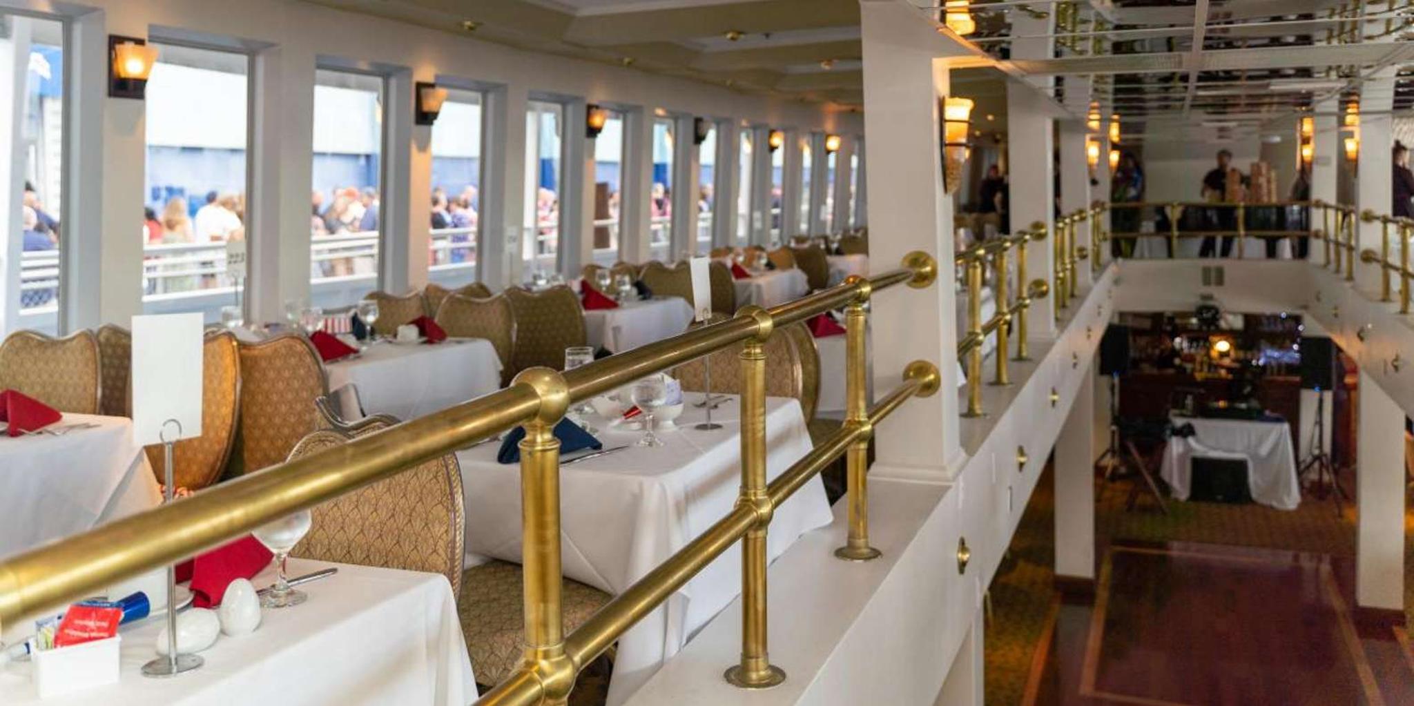 New York City New Year's Eve Cruise - Image 4