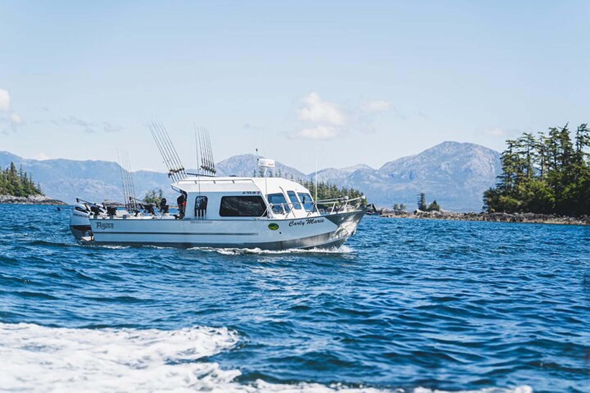 Ketchikan Halibut and Salmon Fishing Charter - Image 3