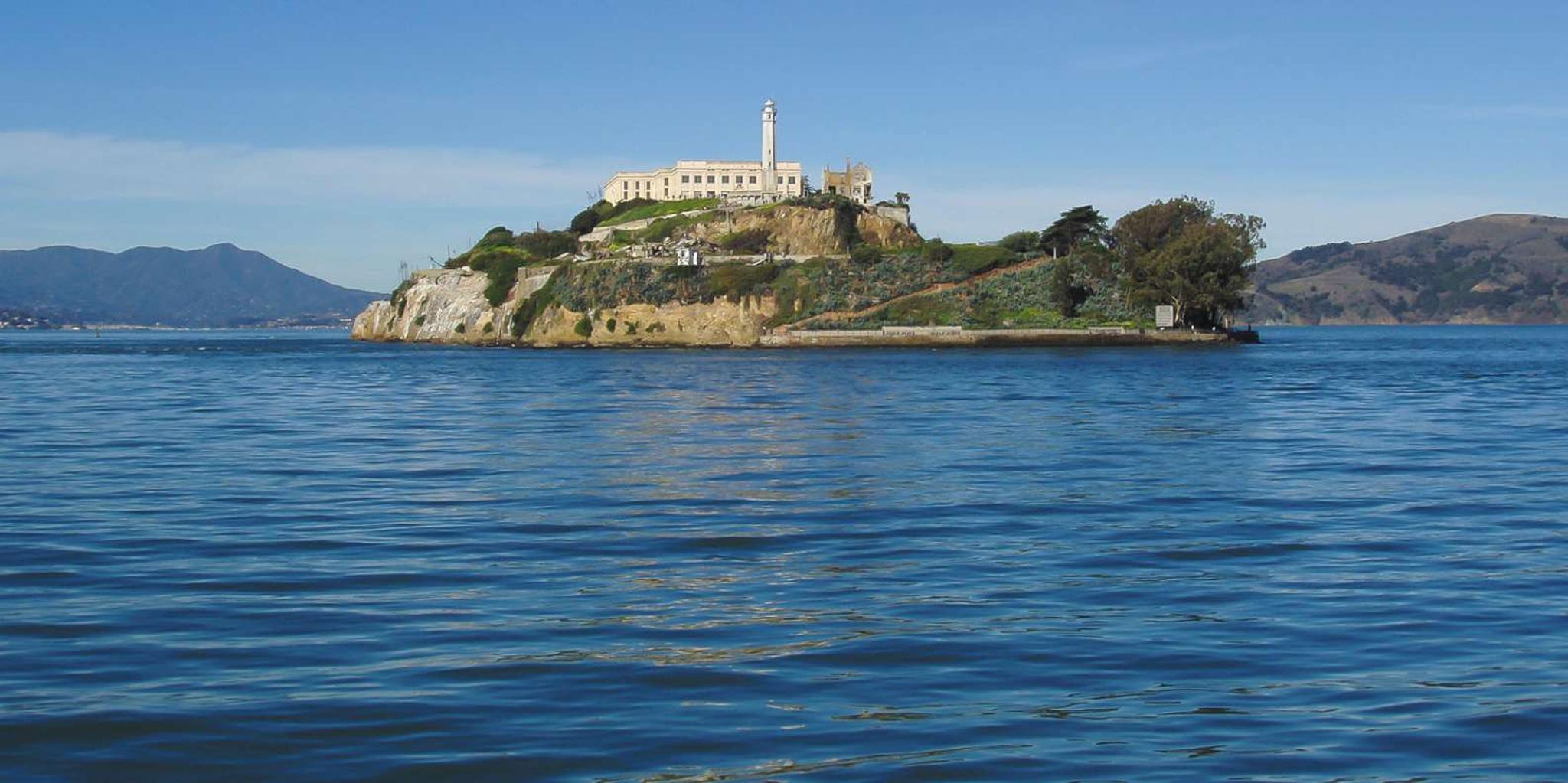 San Francisco Alcatraz and Golden Gate Bridge Bike Tour - Image 3