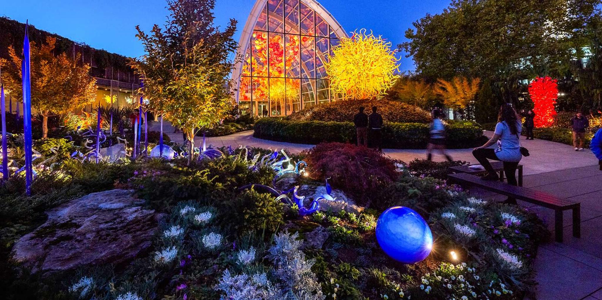 Seattle Chihuly Garden and Glass Tour