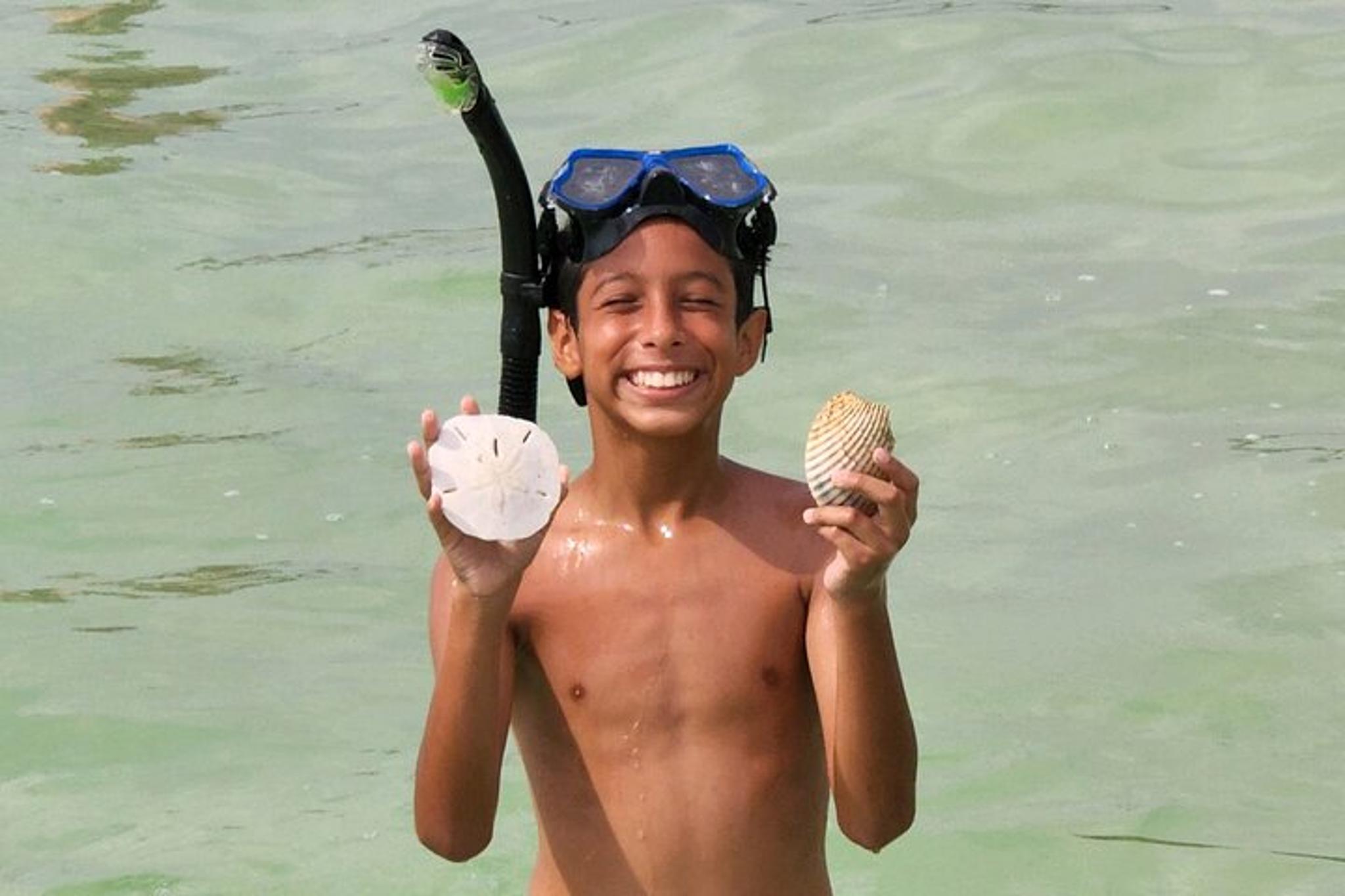 Treasure Island Shell Key Deck Boat Adventure - Image 3
