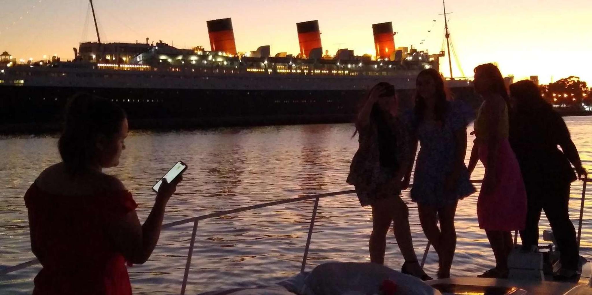 Long Beach Private Yacht Cruise with City Lights - Image 6
