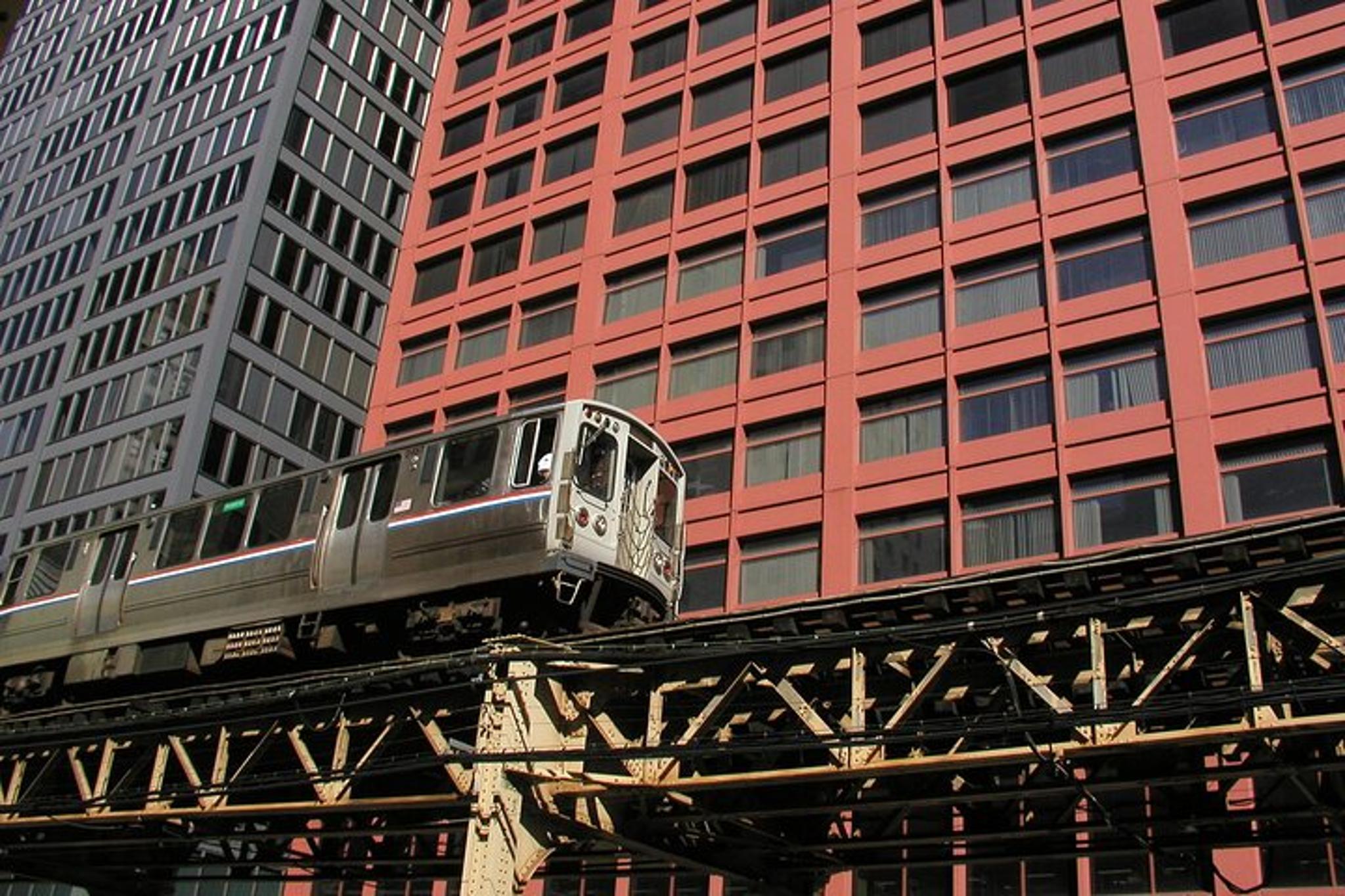 Chicago Architecture Tour with Train Experience