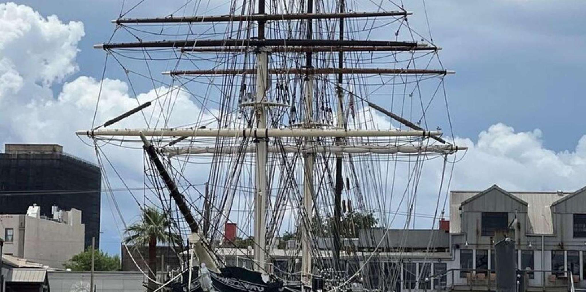 Galveston Harbor Tour - Image 4