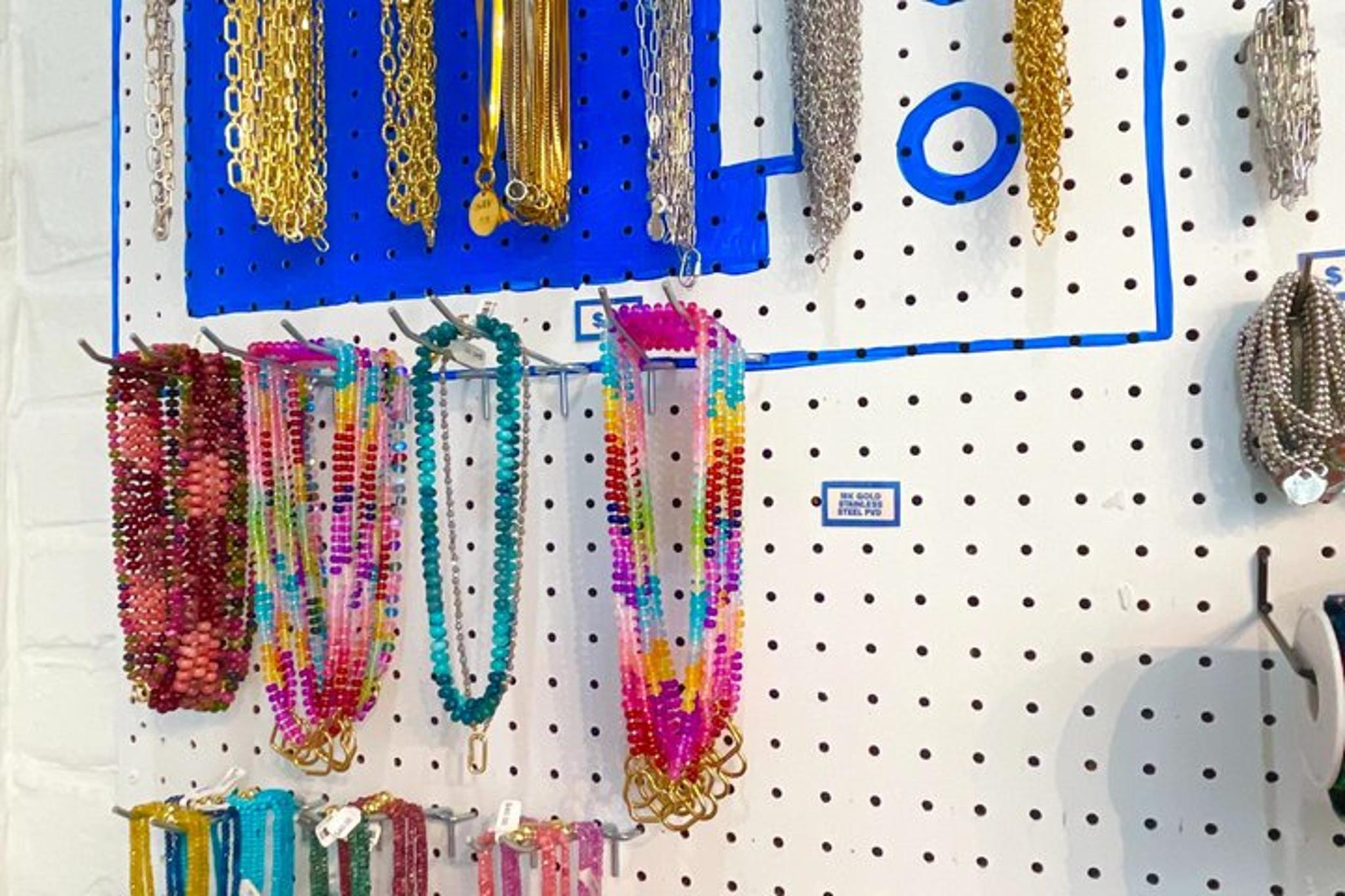 Savannah DIY Hat Bar Experience - Image 5