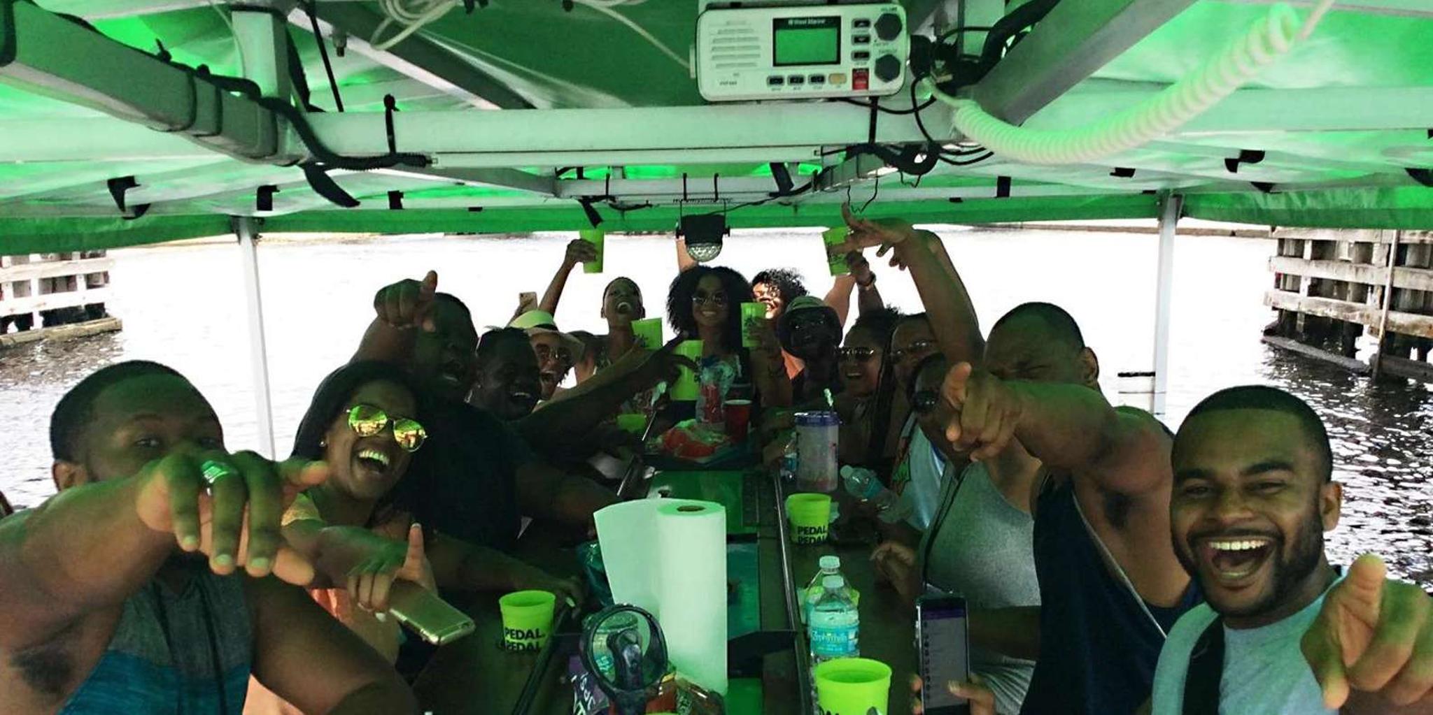 Tampa Paddle Pub River Cruise at Sunset 2 hr - Image 3