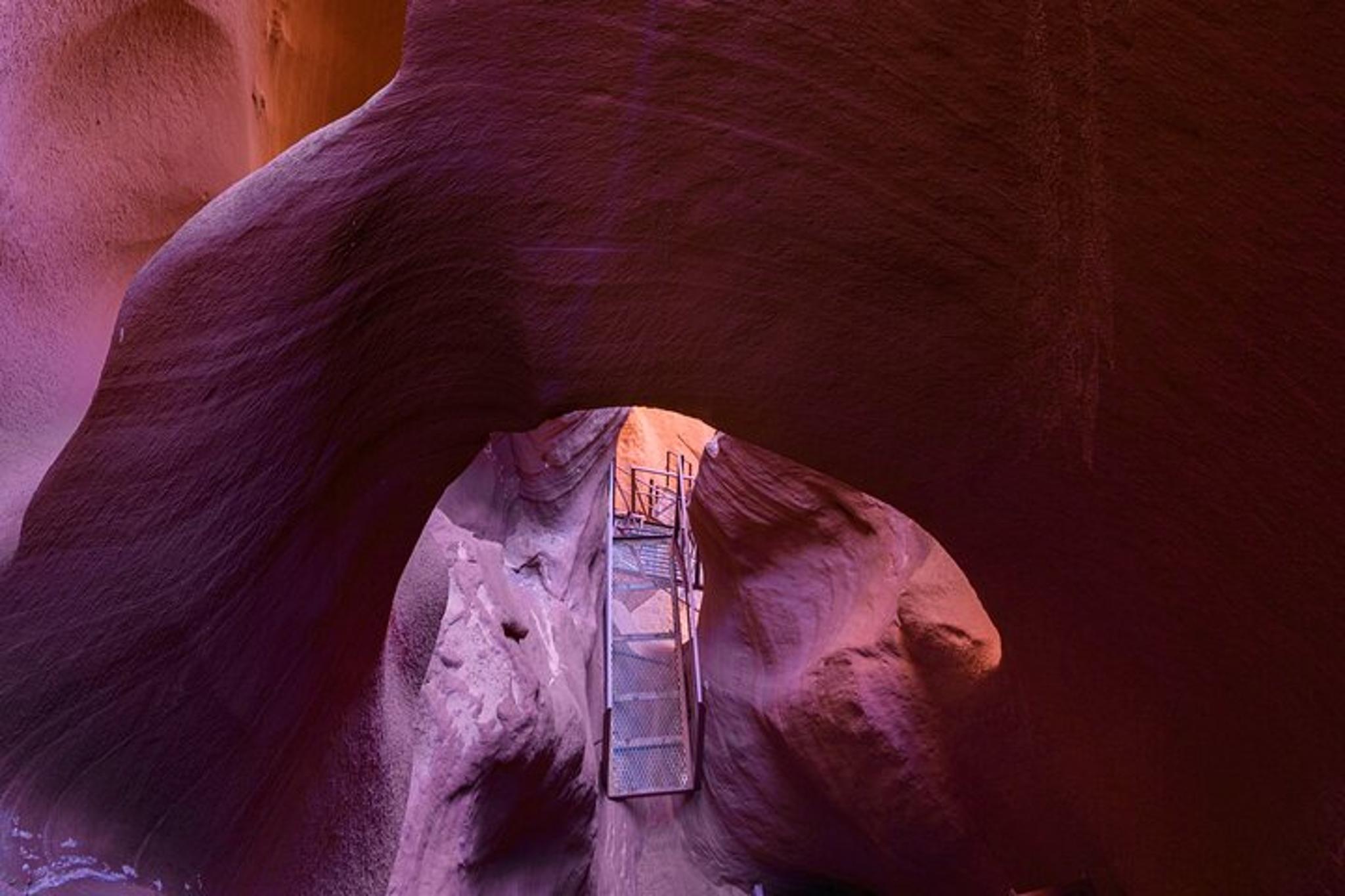 Page Antelope Canyon Adventure - Image 3