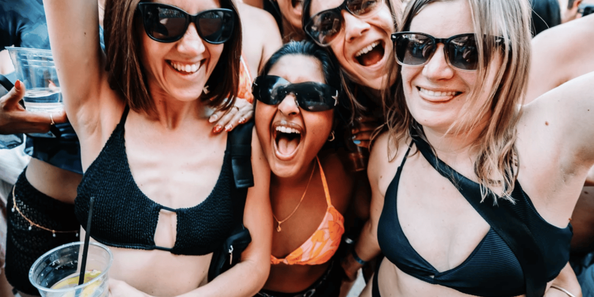 Las Vegas Pool Crawl with Party Bus & Open Bar - Image 2