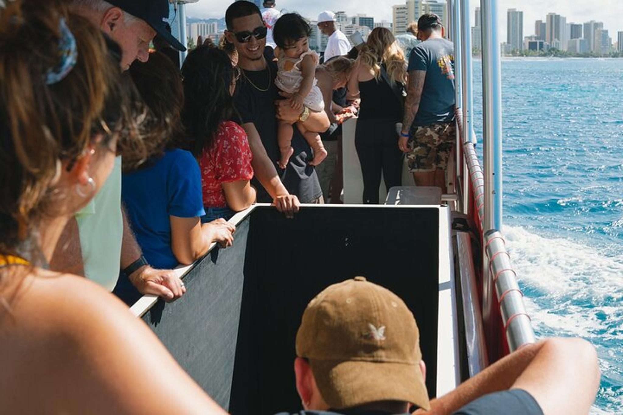 Honolulu Glass Bottom Boat Tour - Image 5