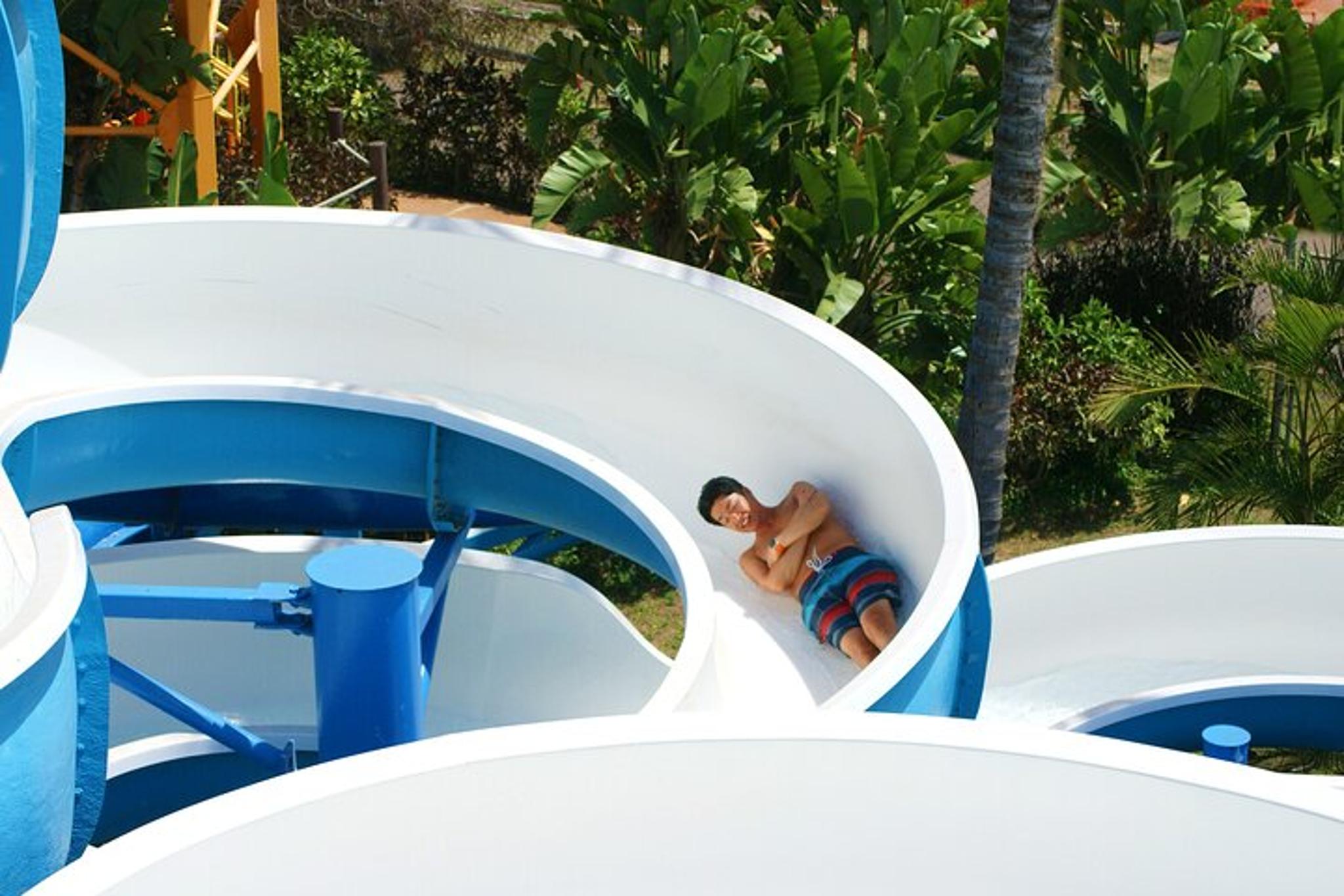 Waikiki Wet 'n' Wild Waterpark Admission with Transportation - Image 5