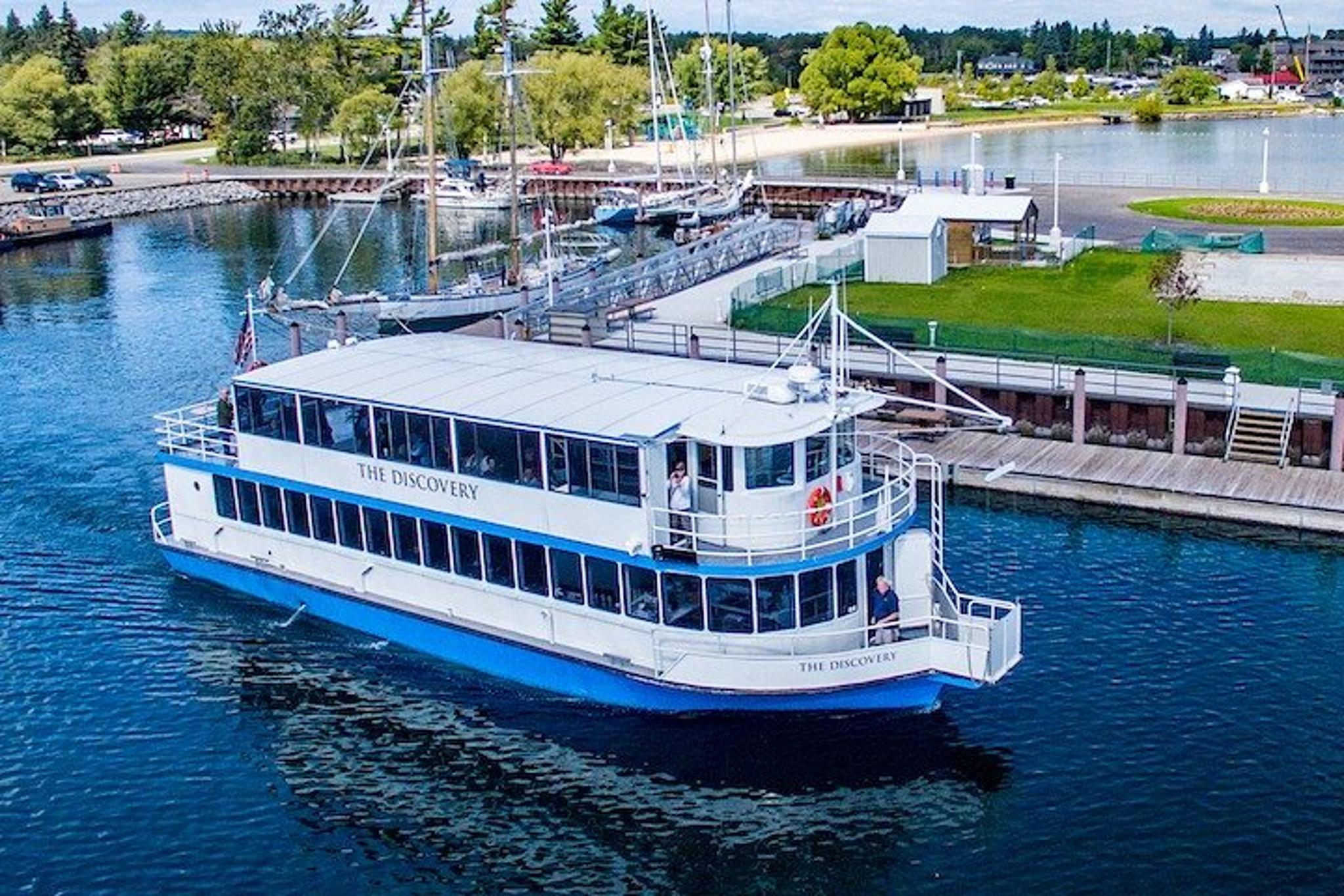 Traverse City Bay Cruise - Image 3