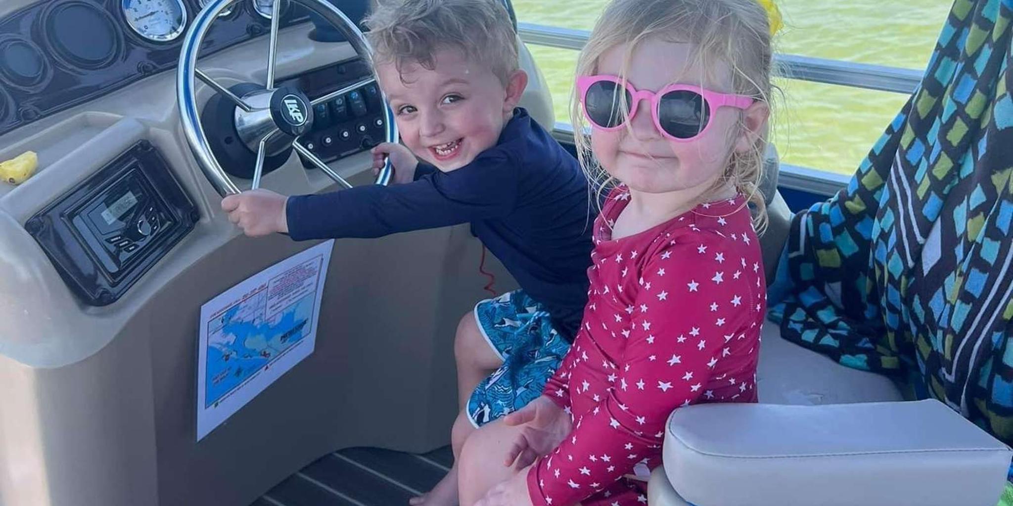 Panama City Beach Pontoon Boat Rental - Image 6