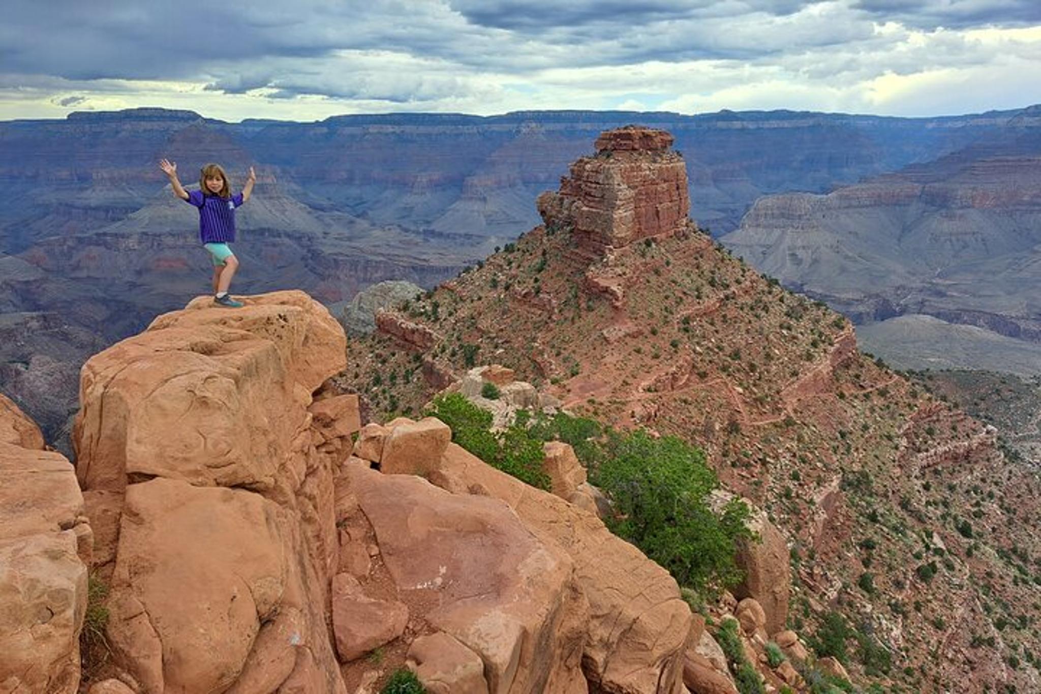 Grand Canyon Hiking Adventure at Sunset - Image 5