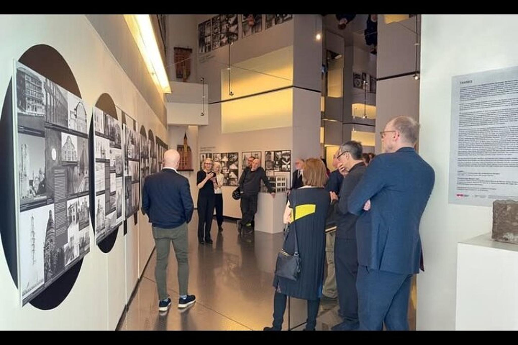 New York City Cruise and Skyscraper Museum Tour - Image 5
