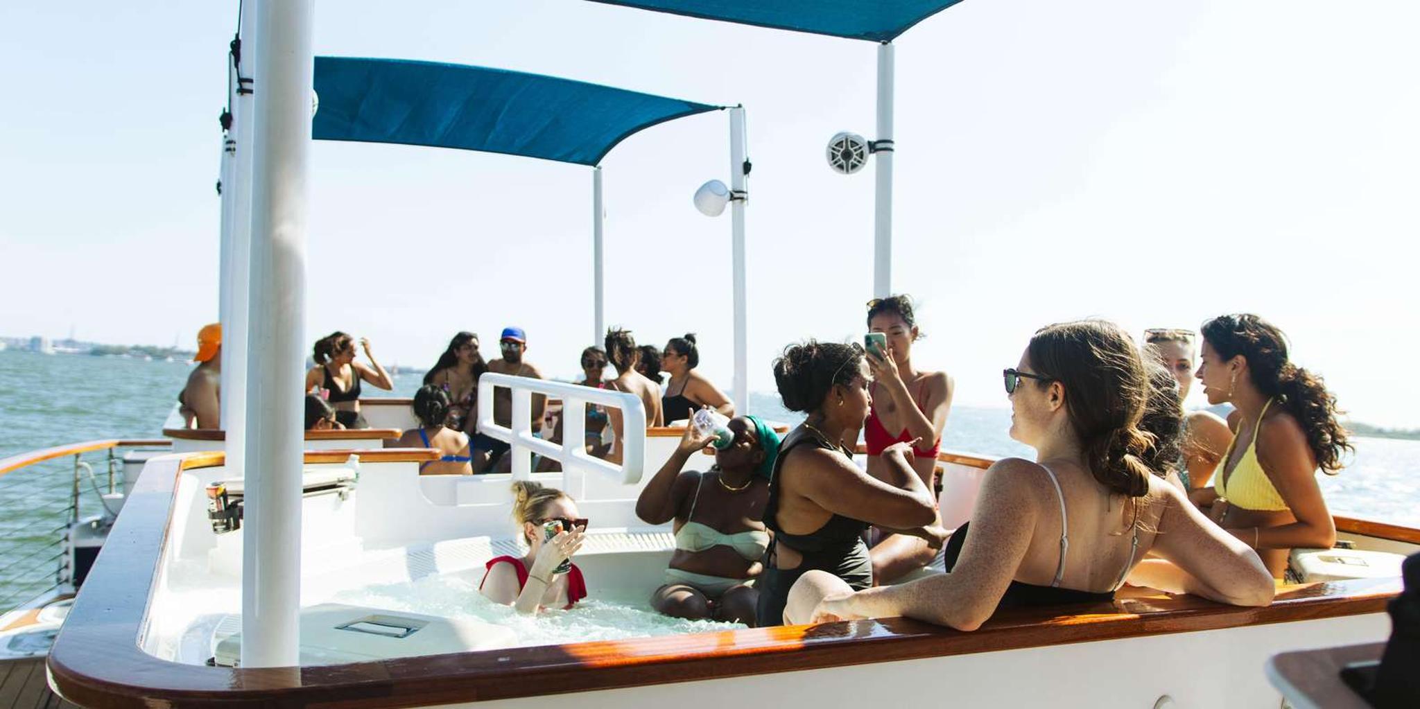New York City Hot Tub Boat Tour - Image 2