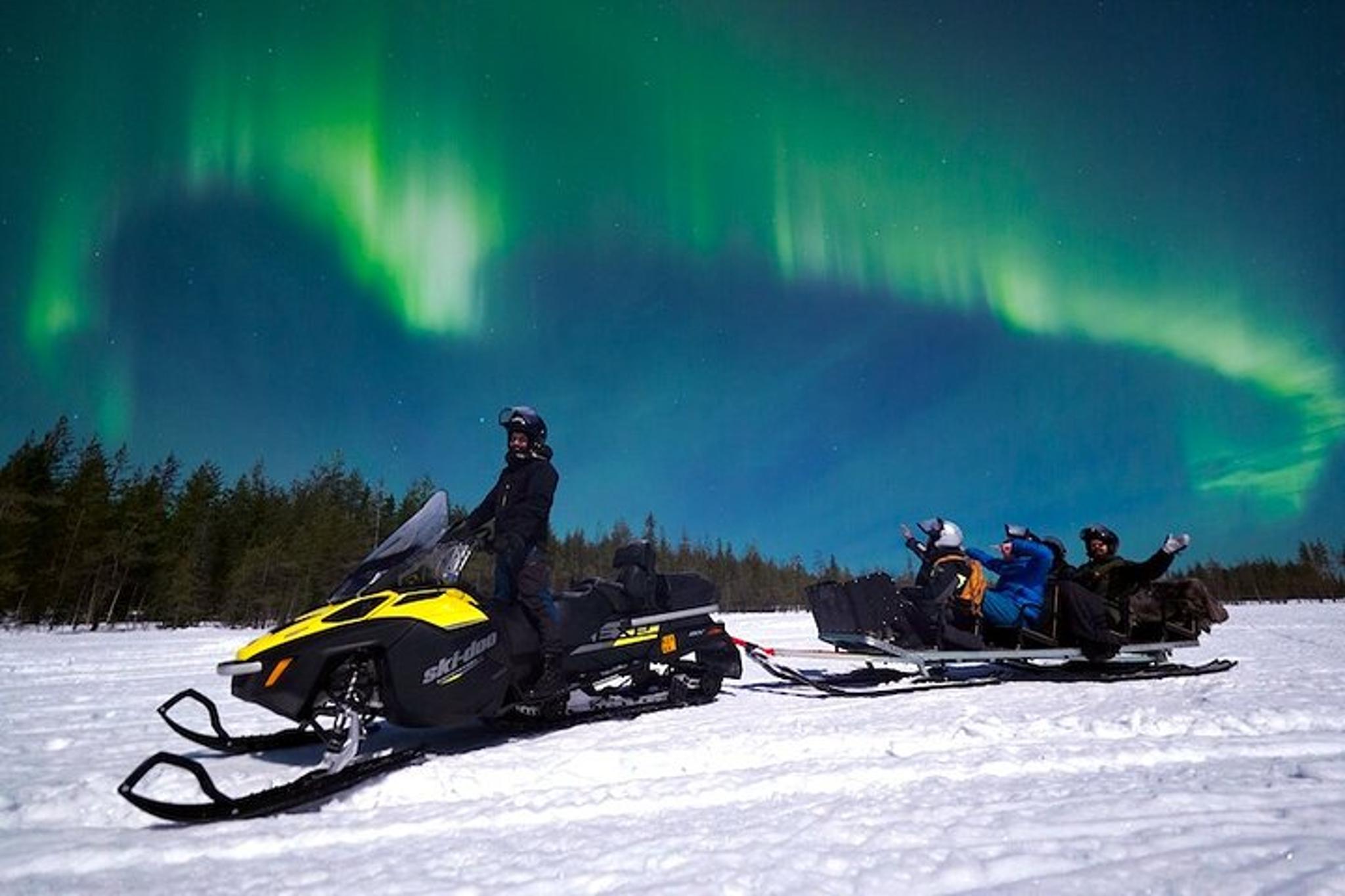 Alaska Snowmobile Tour with Aurora