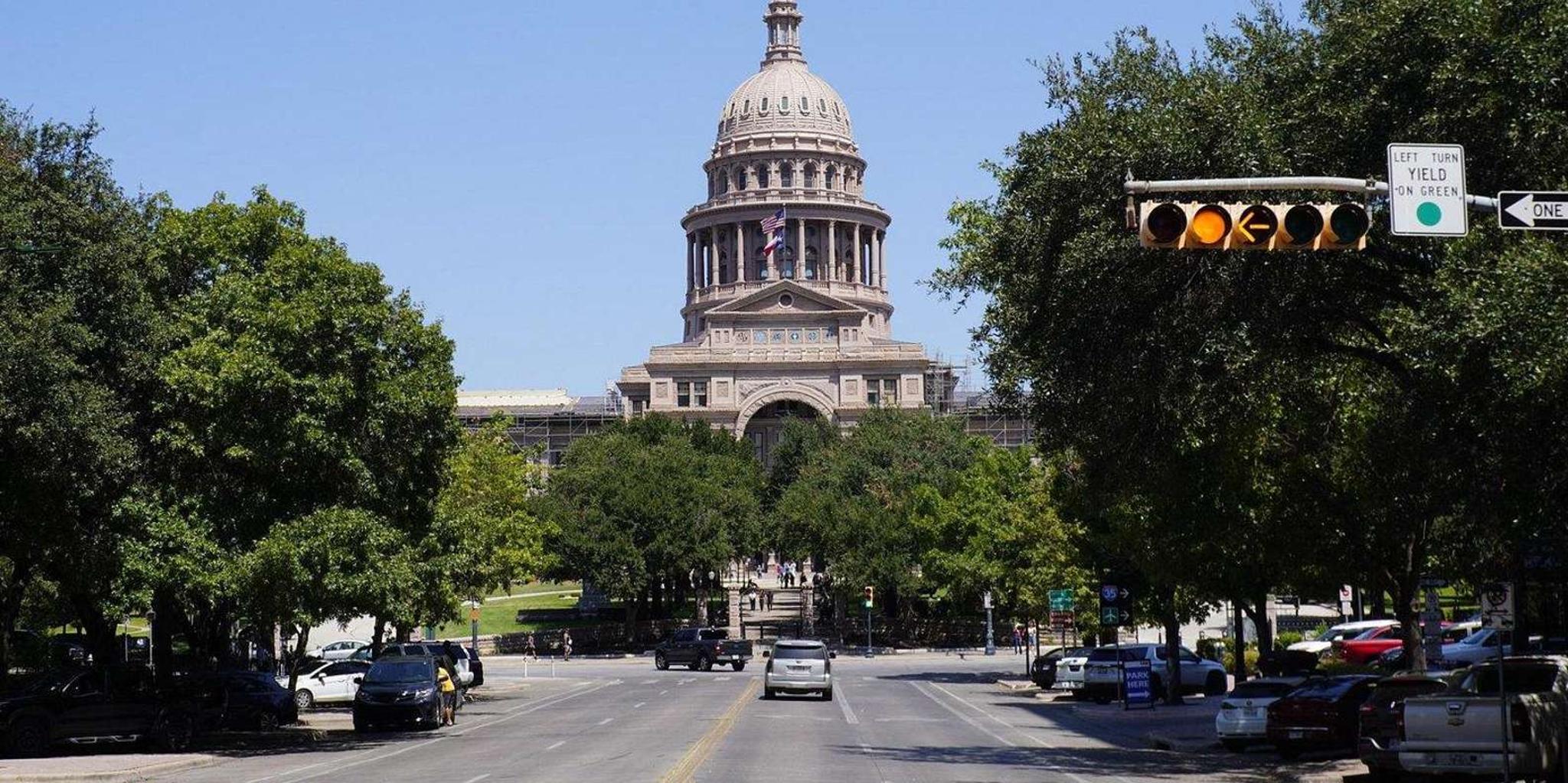 Austin Landmarks & Local Highlights Tour - Image 4