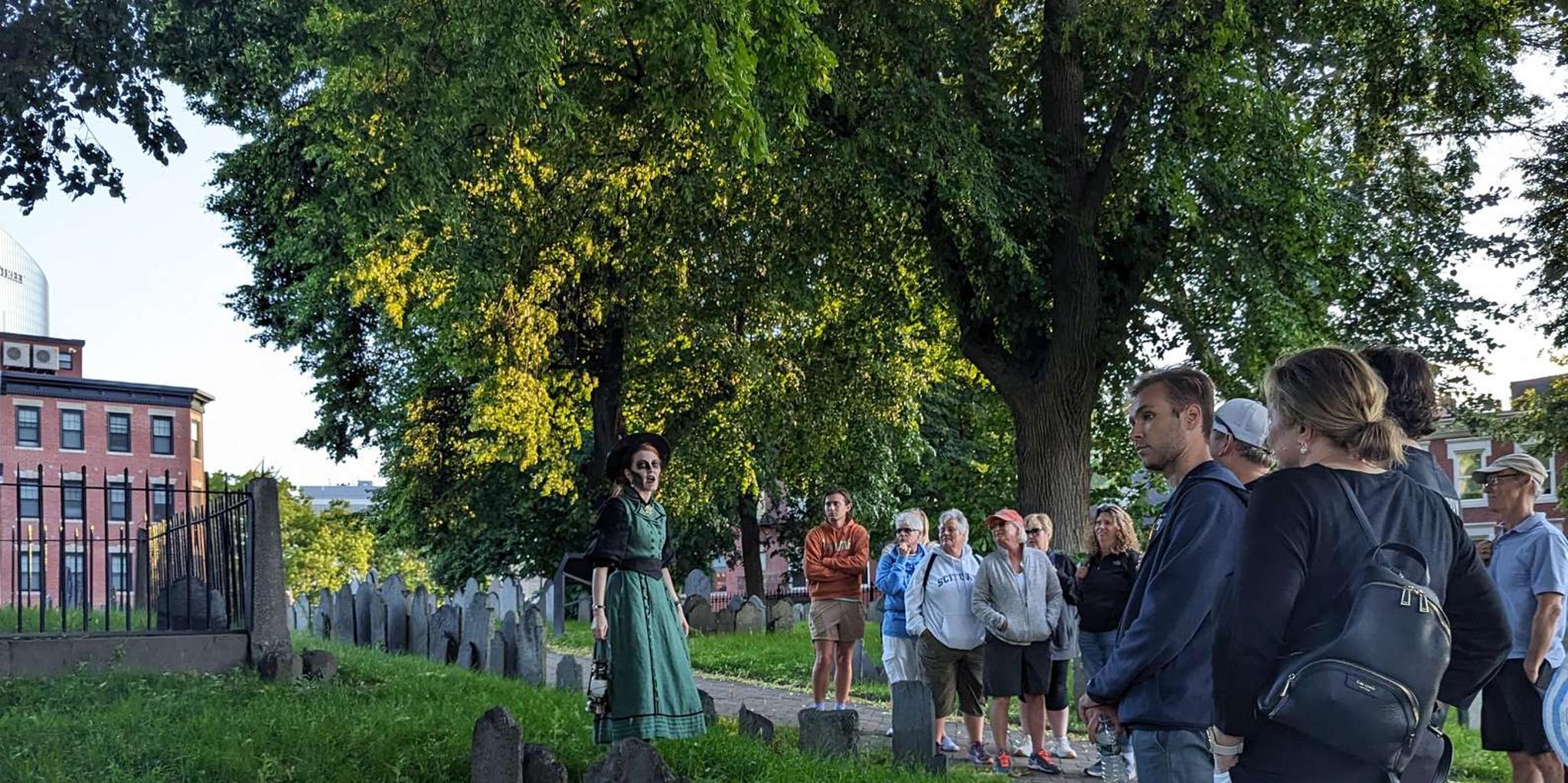 Boston Ghosts and Gravestones Night Tour