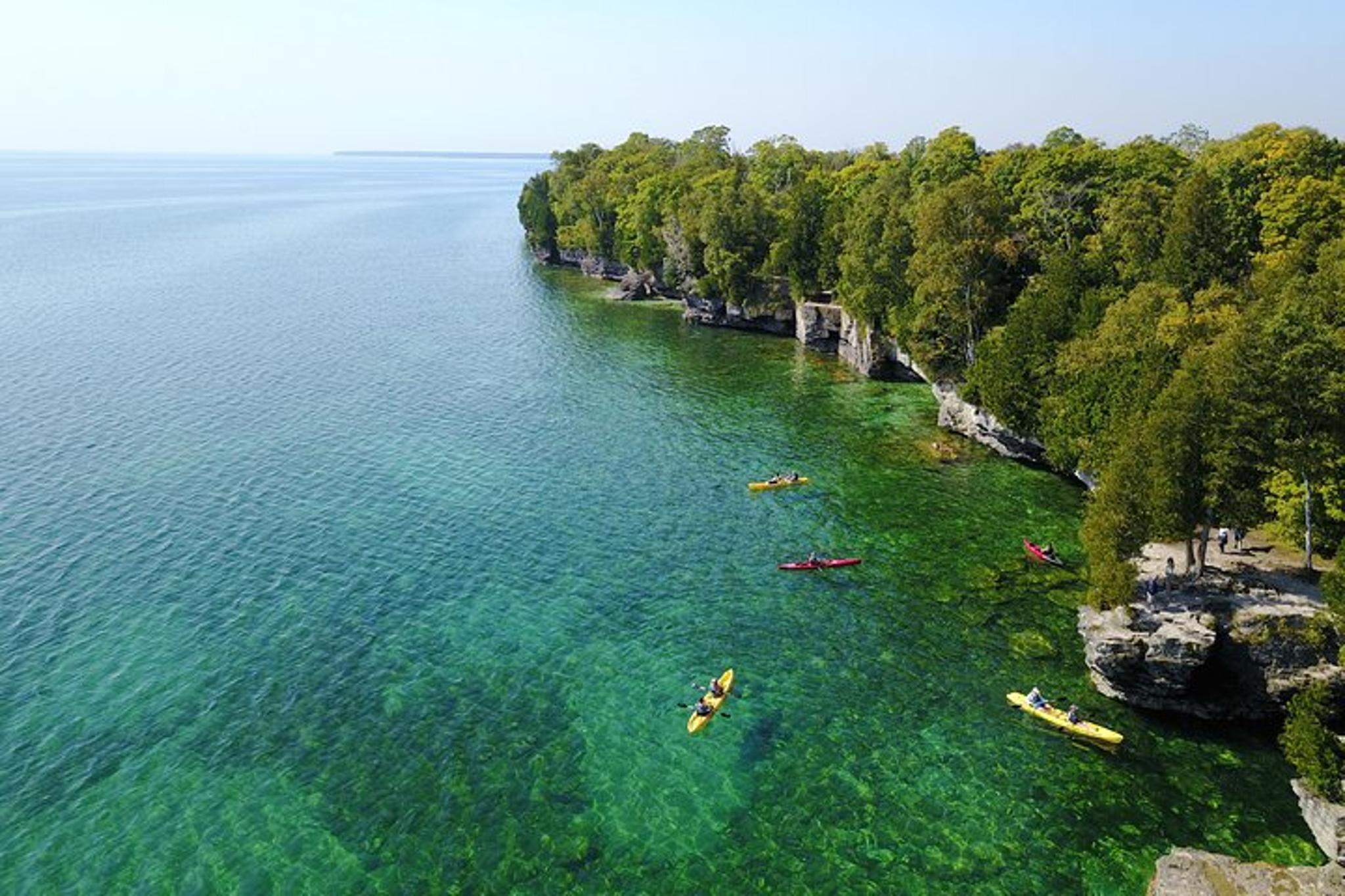 Jacksonport Kayak Tour of Cave Point - Image 3