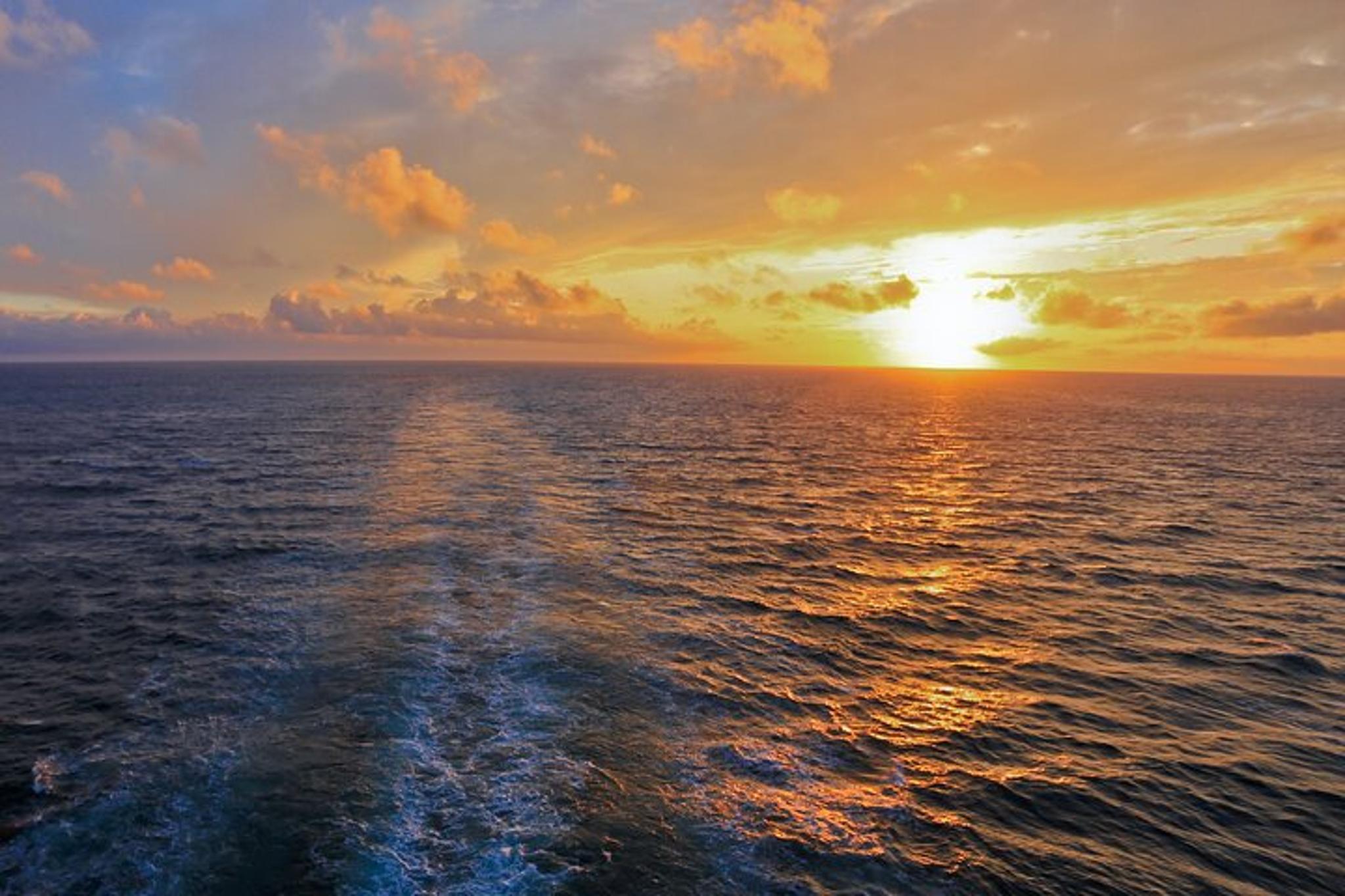 Fort Walton Beach Sunset and Fireworks Cruise - Image 6