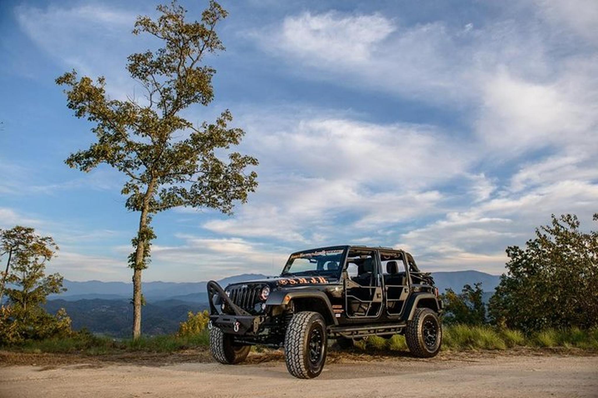 Smoky Mountains Jeep Rental Adventure - Image 1