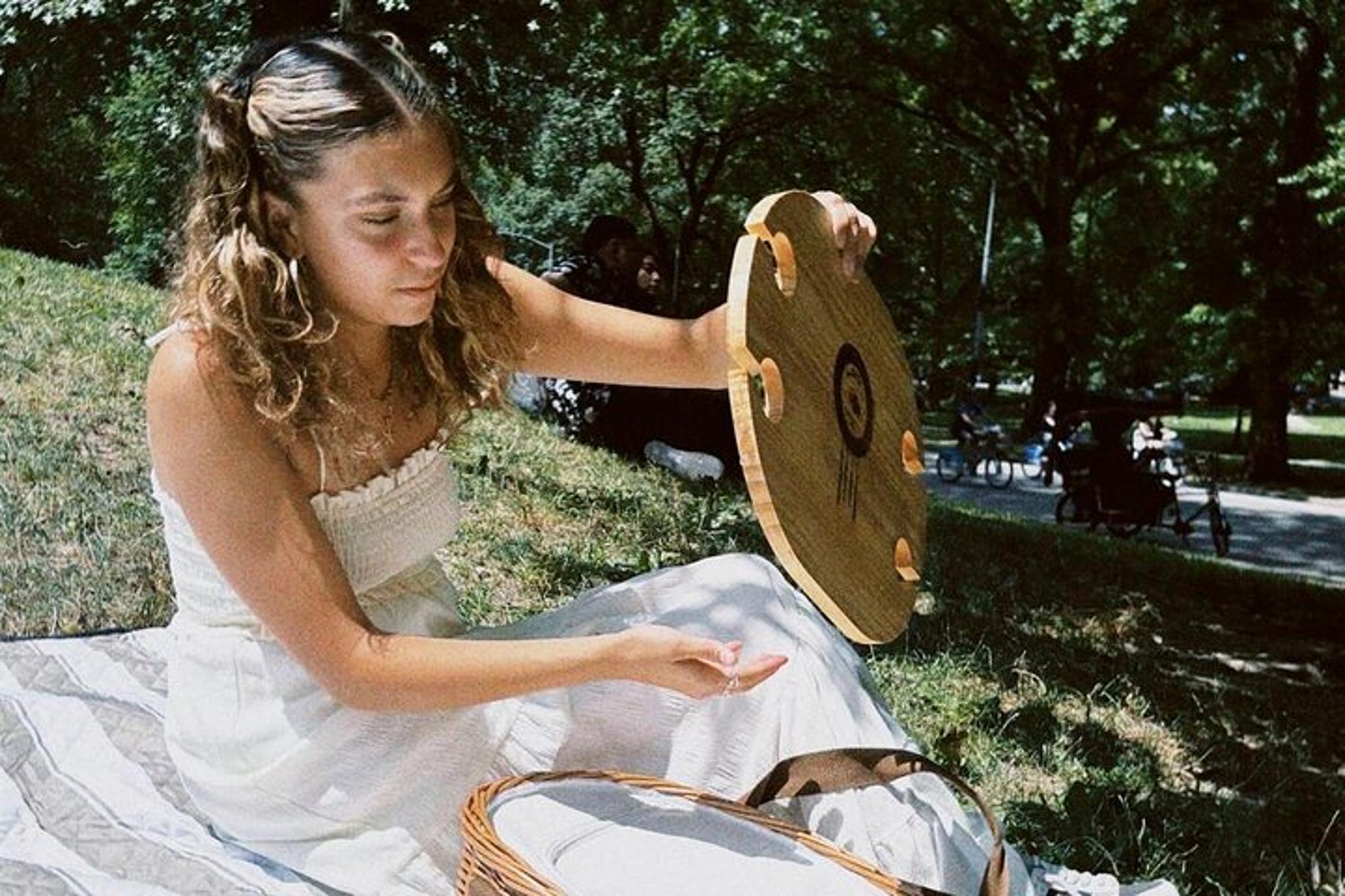 New York Central Park Picnic Basket Rental - Image 4