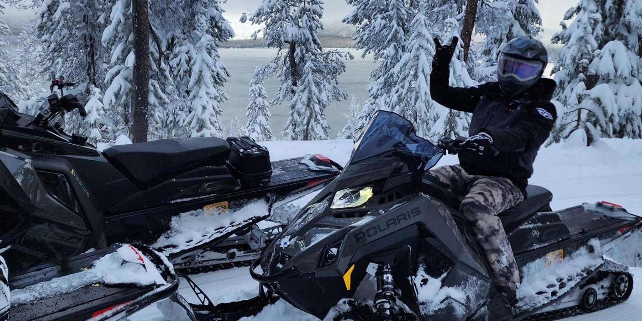 Bend Snowmobile Tour in Newberry National Monument - Image 4