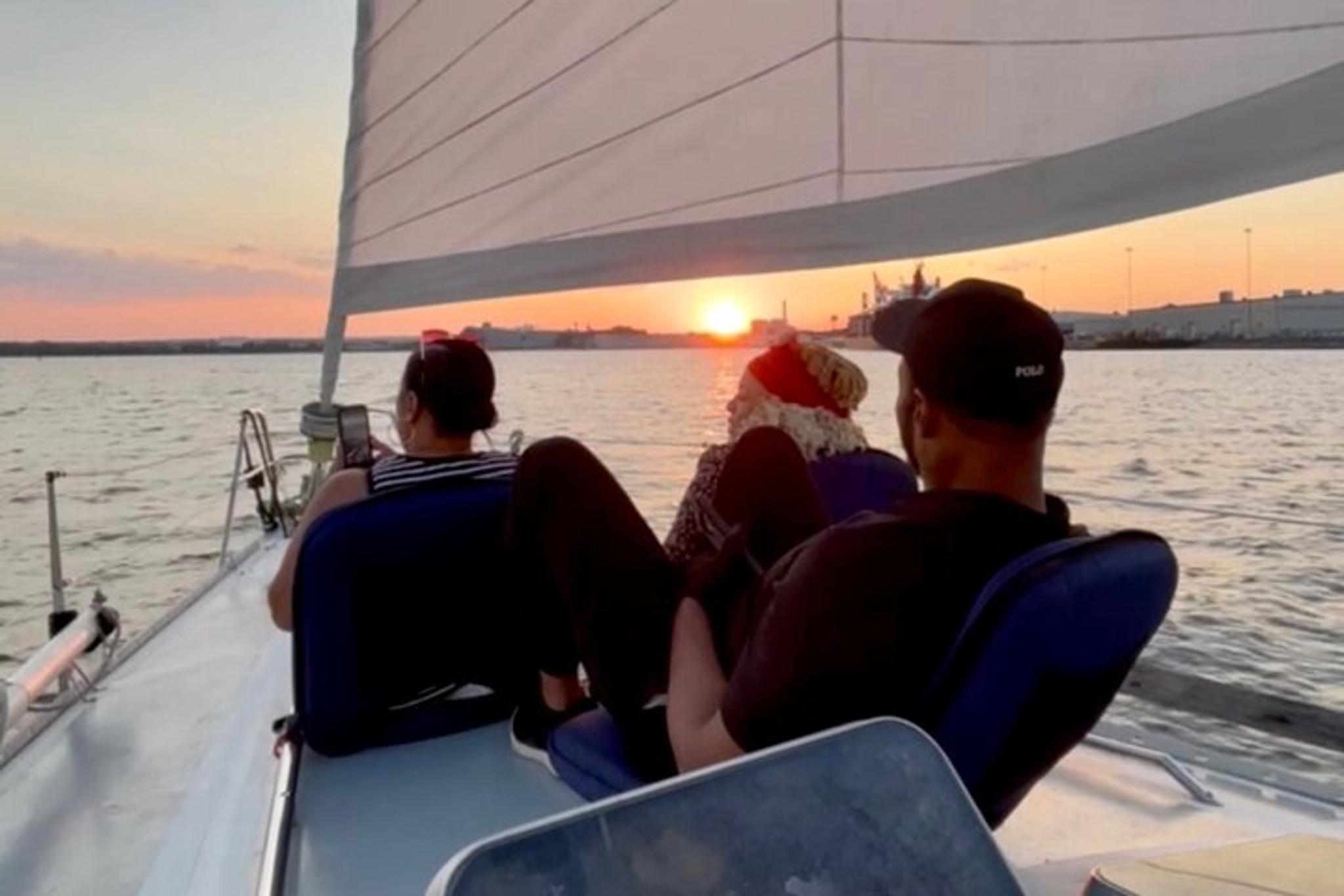 Baltimore Sunset Sail by Certified Captain - Image 5