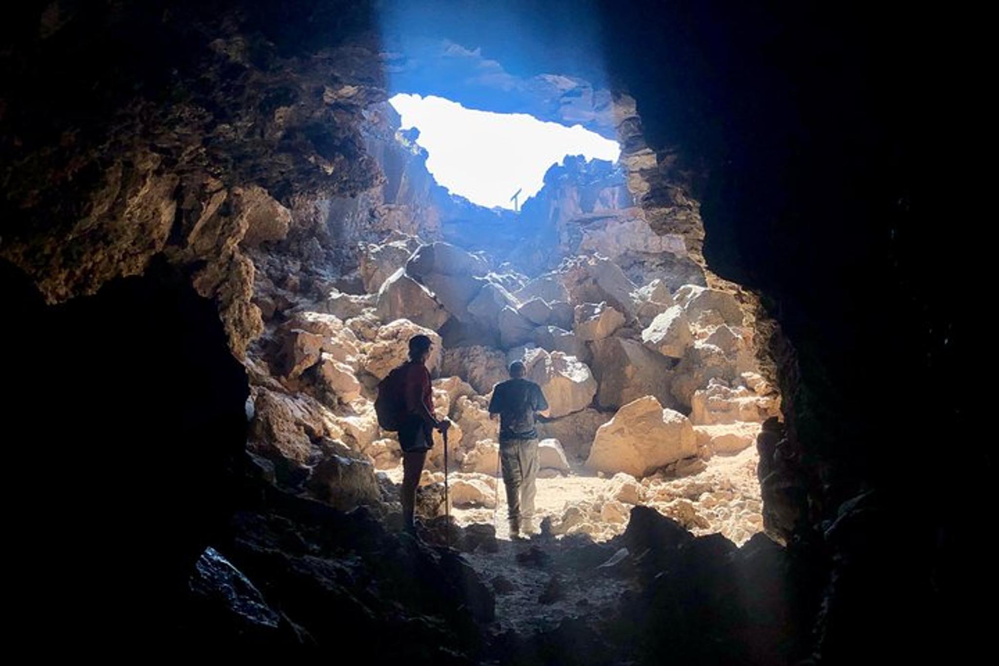 Las Vegas Paddleboard and Hiking Adventure 2 Days - Image 5