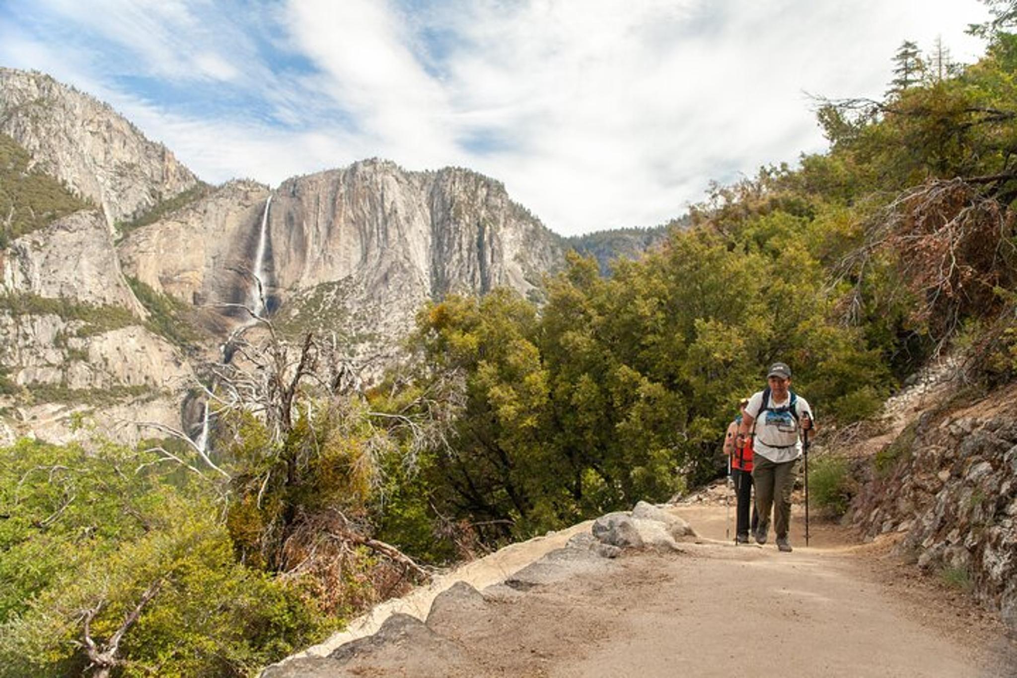 Yosemite Valley Small Group Tour & Hike - Image 5