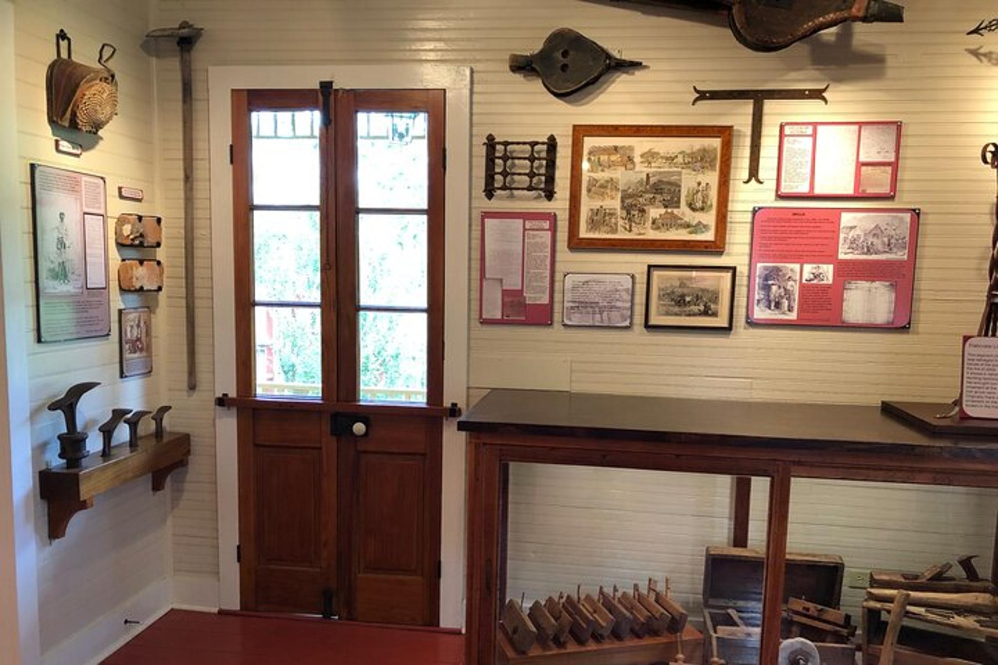 New Orleans Laura Plantation Tour with Transportation - Image 4