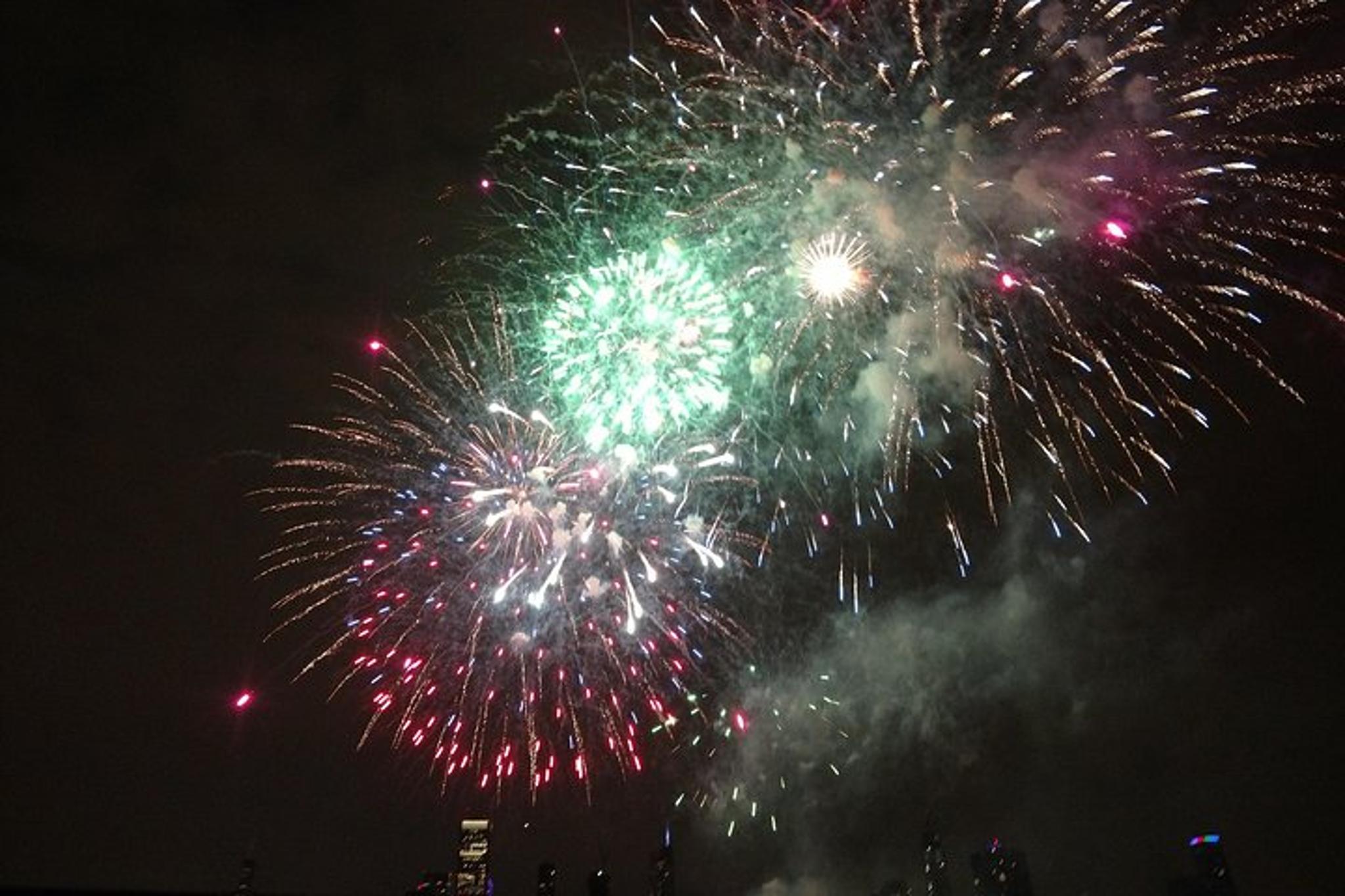 Chicago Fireworks Sailboat Charter - Image 5