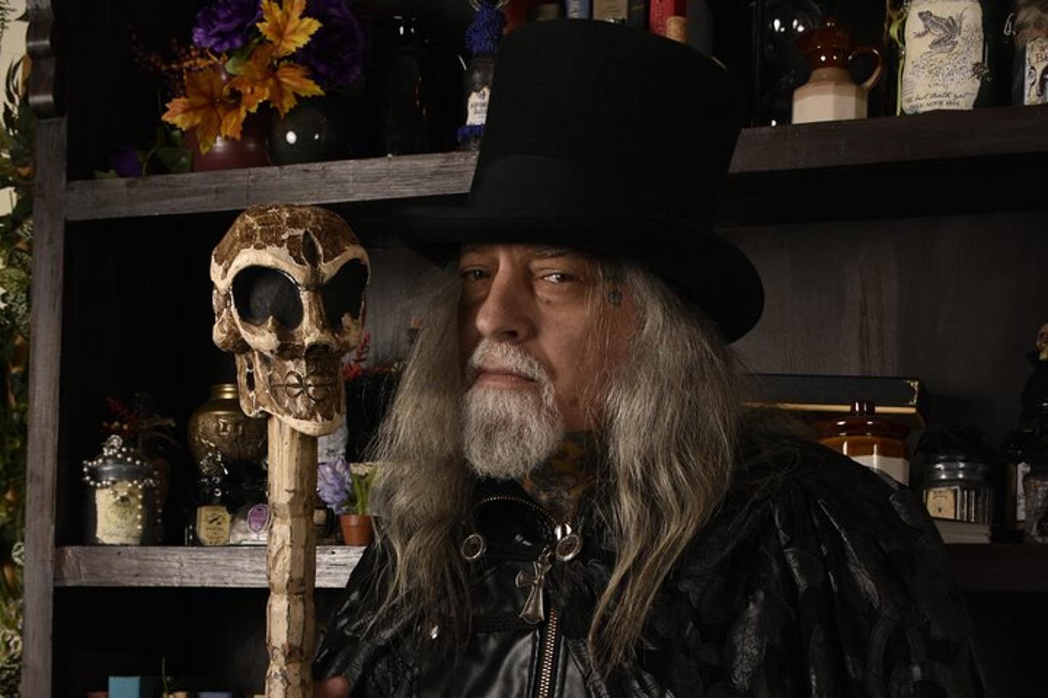 Salem Witch Costume Photo Shoot - Image 5