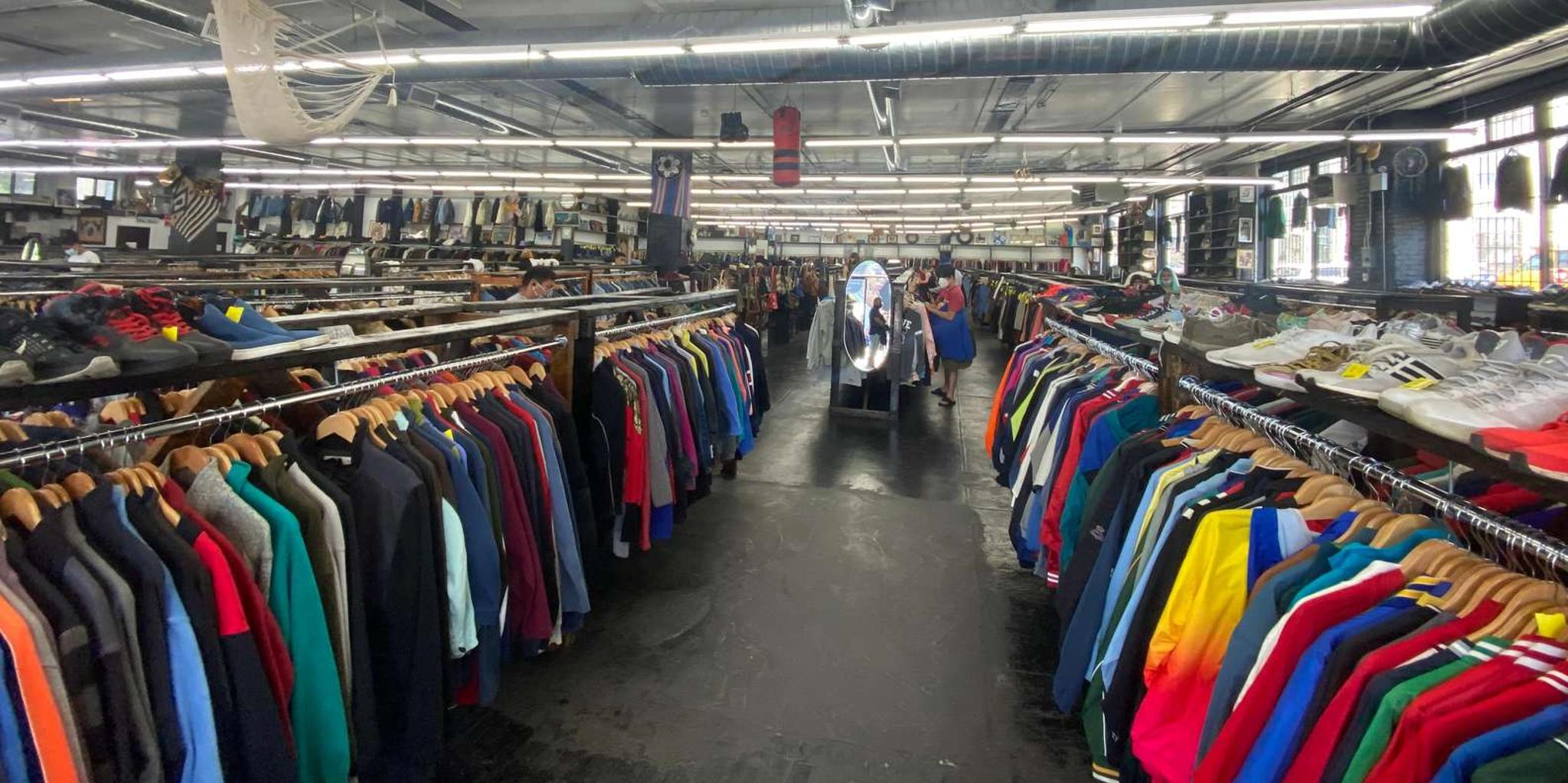 New York City Secondhand Shopping Tour - Image 4