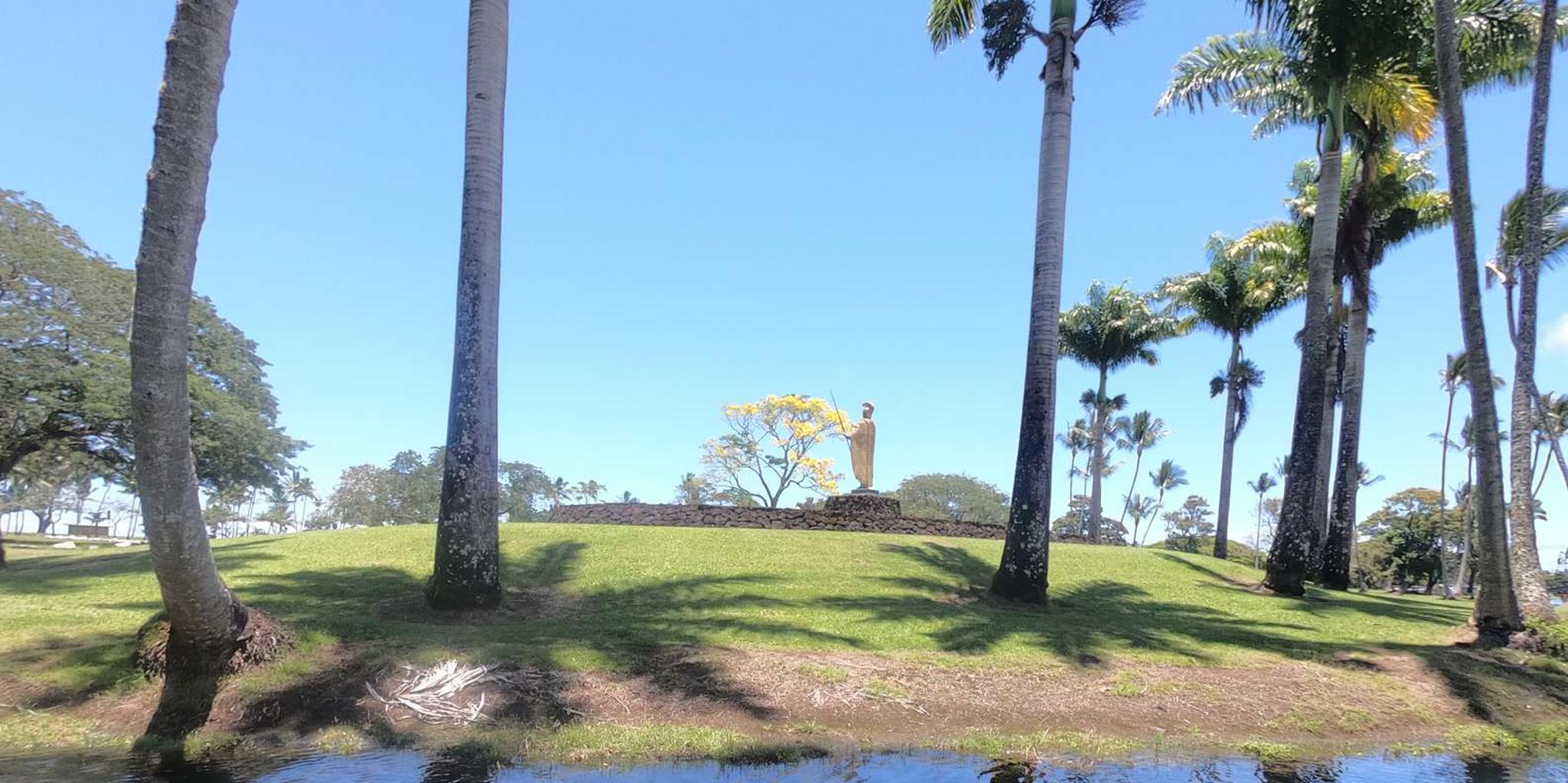 Hilo Wailoa River Kayak Tour to King Kamehameha Statue - Image 4
