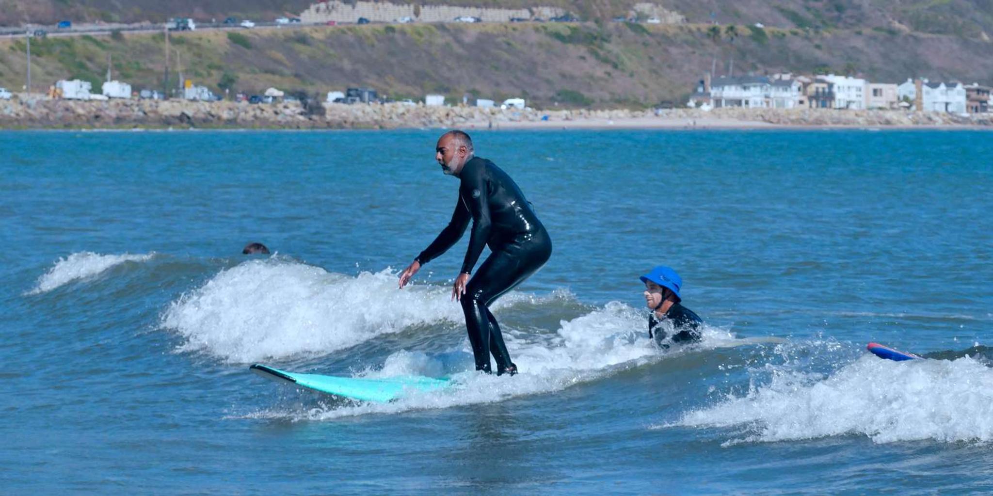 Santa Barbara Surfing Lesson with Kilian Garland - Image 2